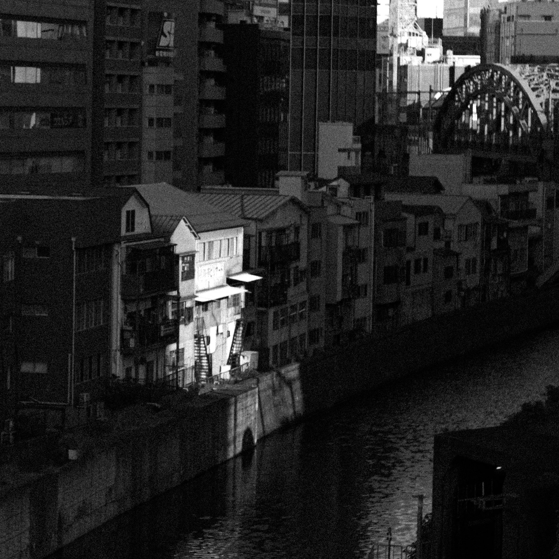 Tokyo_1x1_EXP_BW-4.jpg