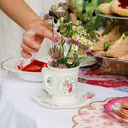 Amazon Disposable Tea Set