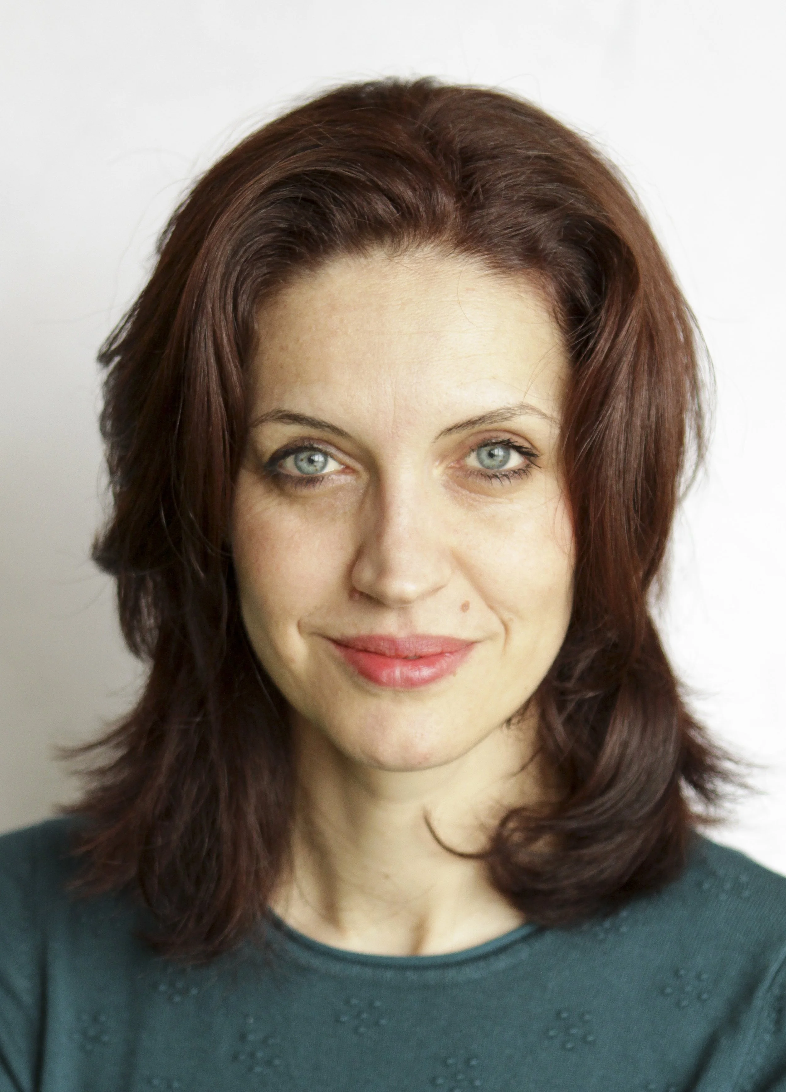 Iana Trichkova's professional headshot - Integrative Psychotherapist at The Brixton Practice