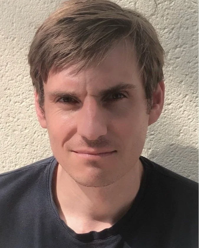 Nathan Claxton's professional headshot - relational supervisor and integrative psychotherapist at The Brixton Practice