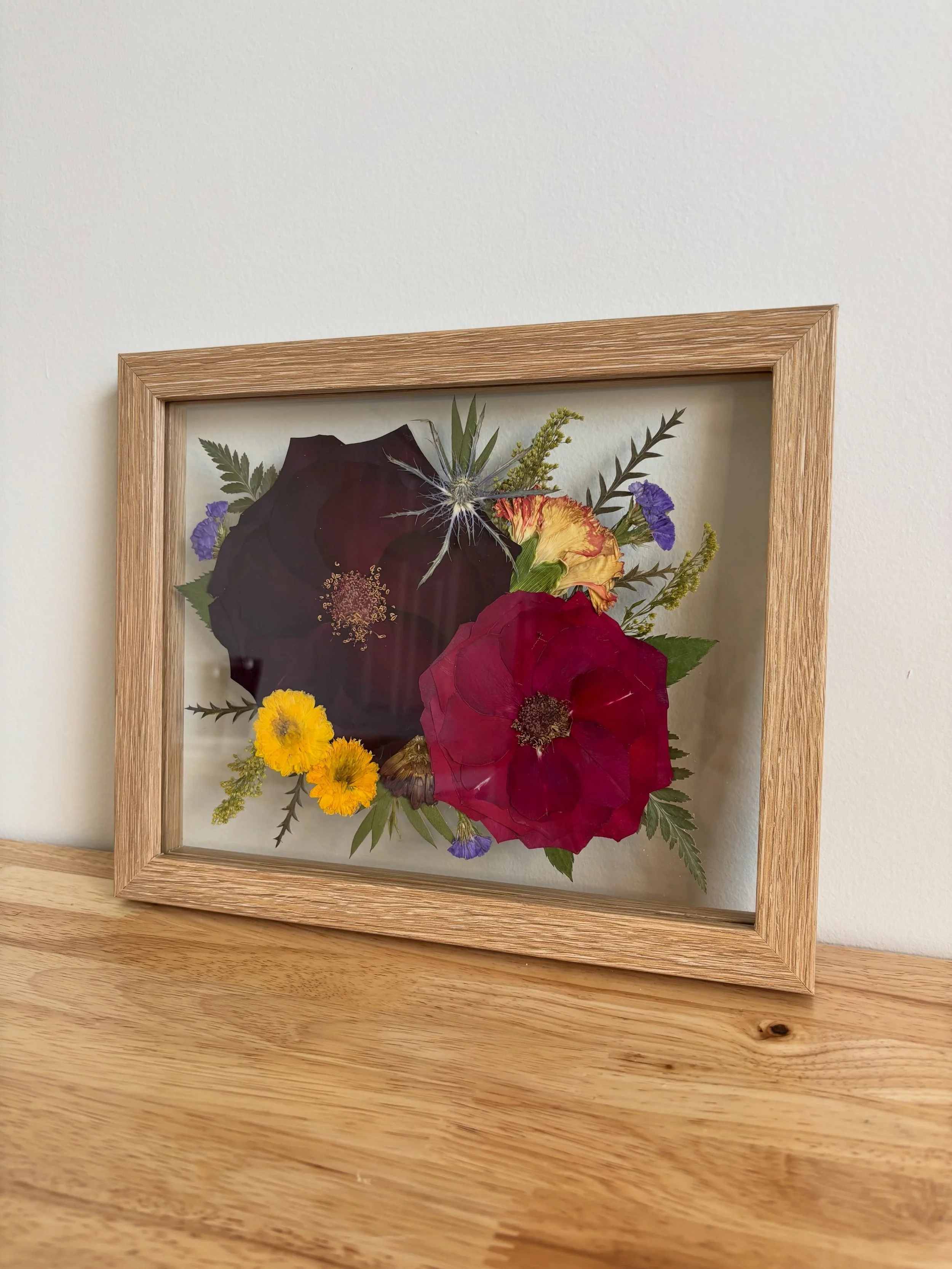 Vibrant and beautiful pressed frames in honor of a vibrant and beautiful person. 🌸☀️

#pressedflowers #flowerpreservation #floralart #floralpreservation #flowerpressing