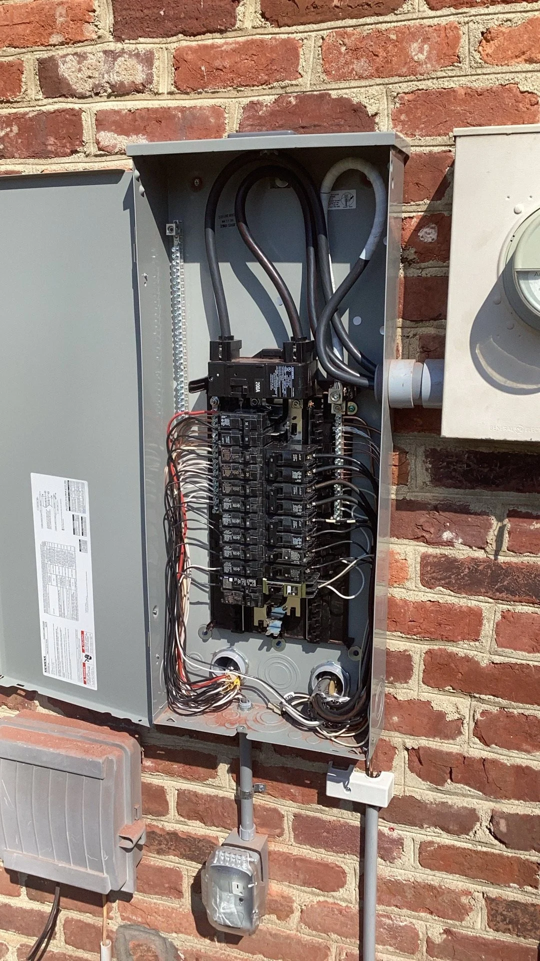 Outdoor 200A Panel, Cover Off