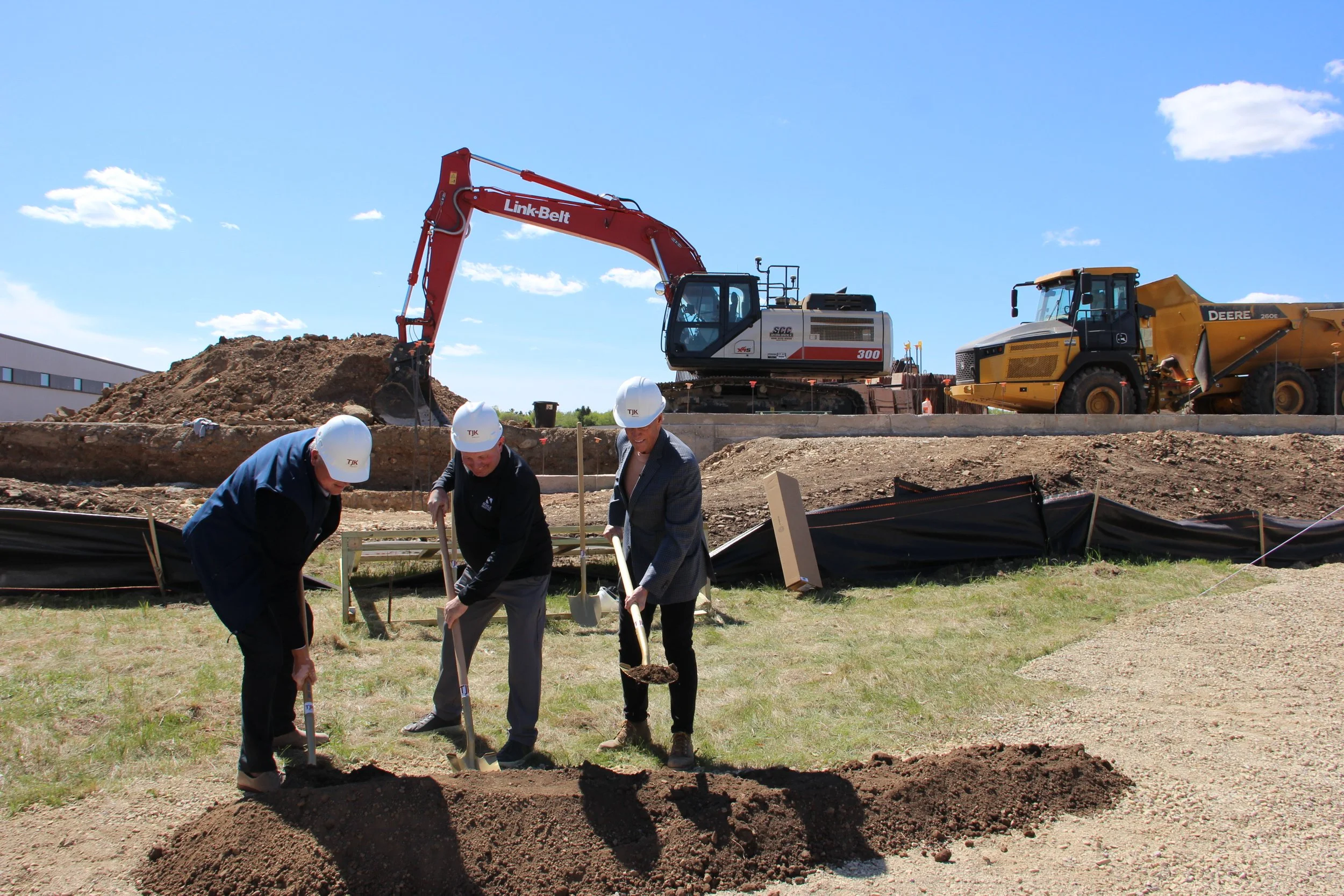 WE DIG PRINT! - Breaking Ground, Building the Future