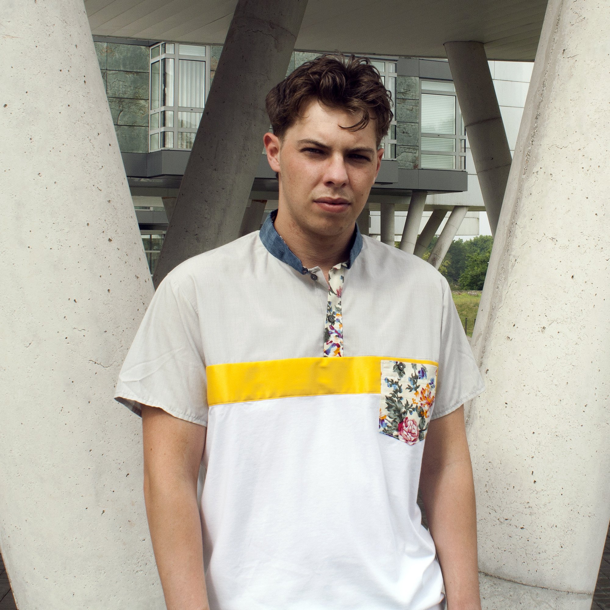 camisetagris.jpg