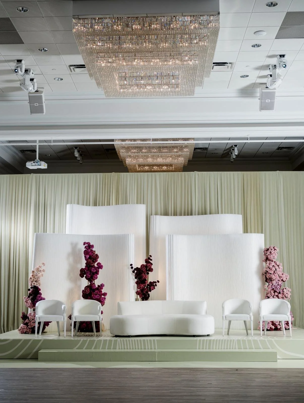 What US and Local Couples Need to Know About GTA Wedding Venues