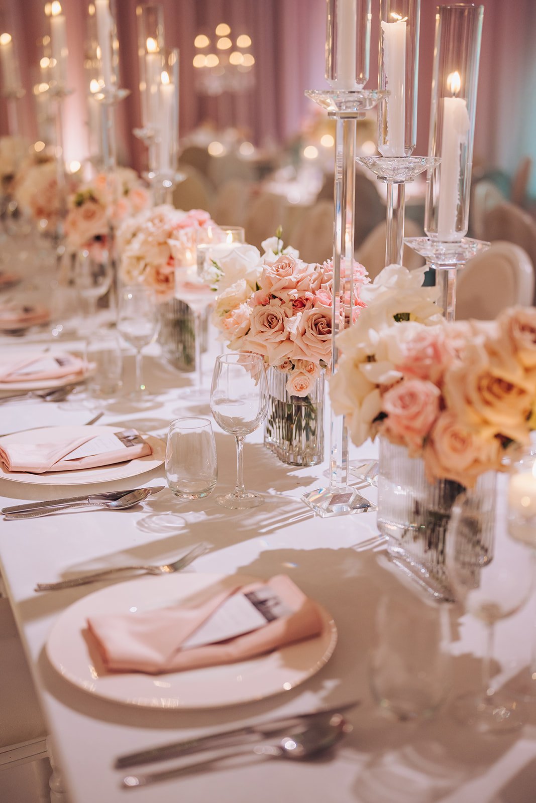 Luxury wedding centrepiece with premium fresh florals by Ethereal Creators, Toronto.