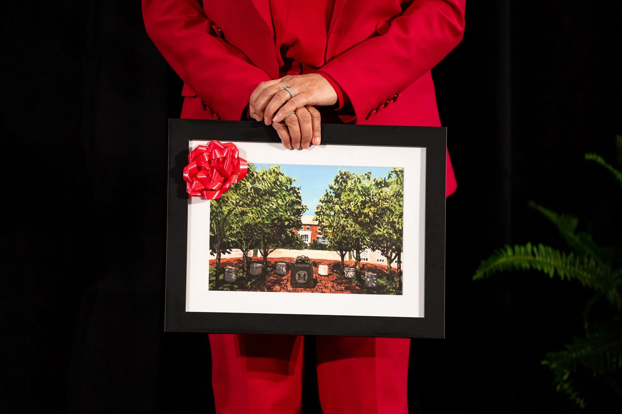 university-of-maryland-alumni-association-board-of-governors-laurie-de-armond-gift-samuel-riggs-center-event-photography.JPG