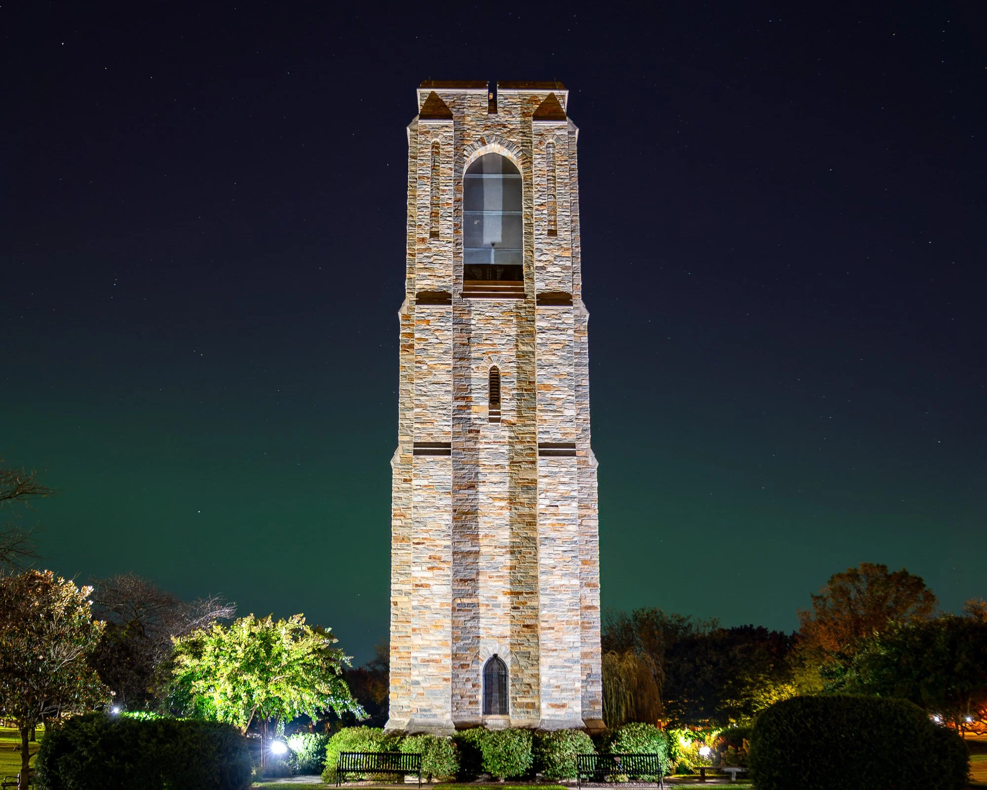 northern-lights-baker-park-carillon-001.jpg