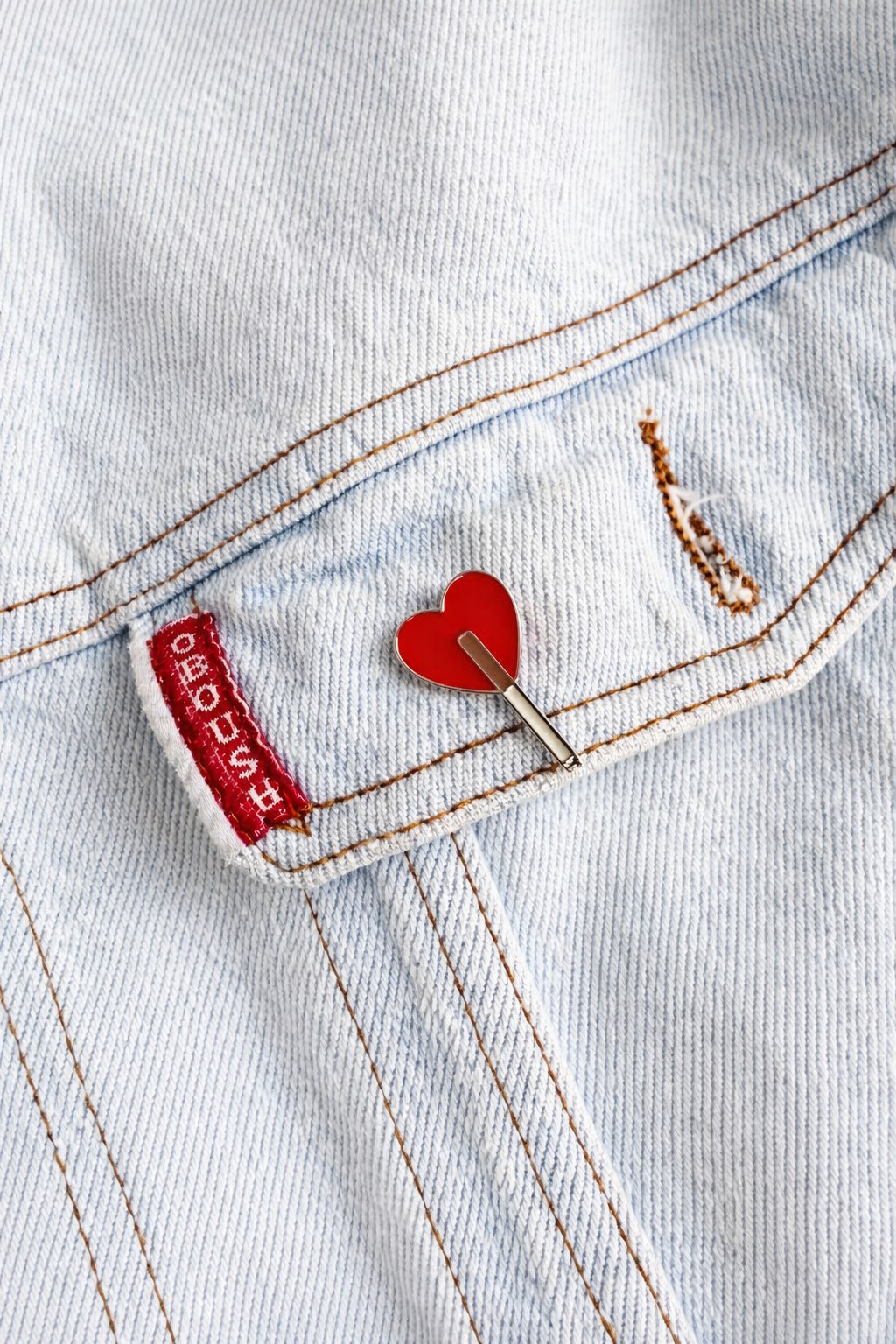 pins sucette coeur_.png