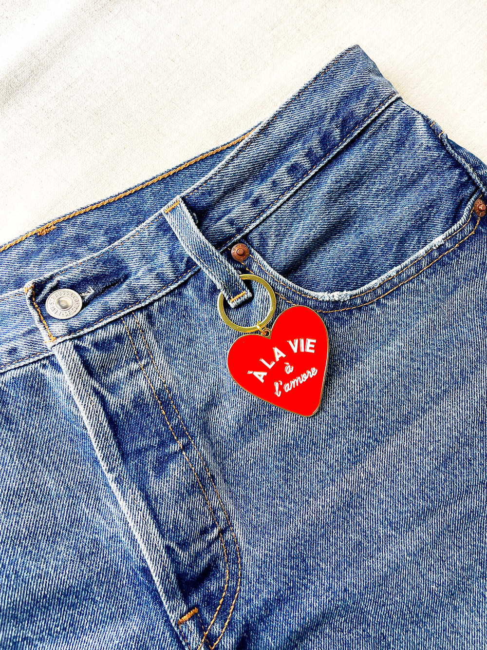 PORTE-CLES-LOVE-JEAN.png
