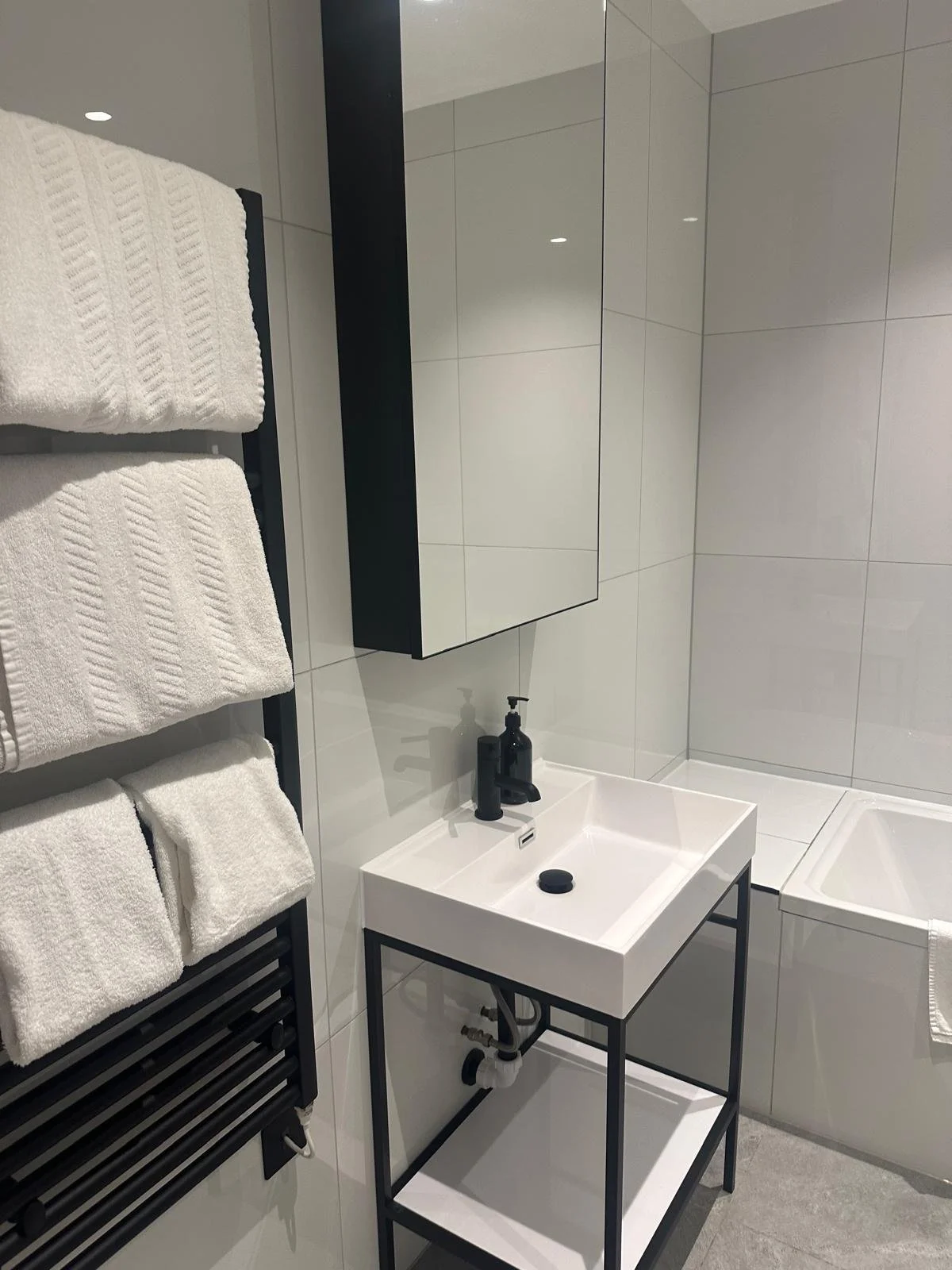 WhatsApp Image 2026-03-24 at 15.42.10 (13).jpeg