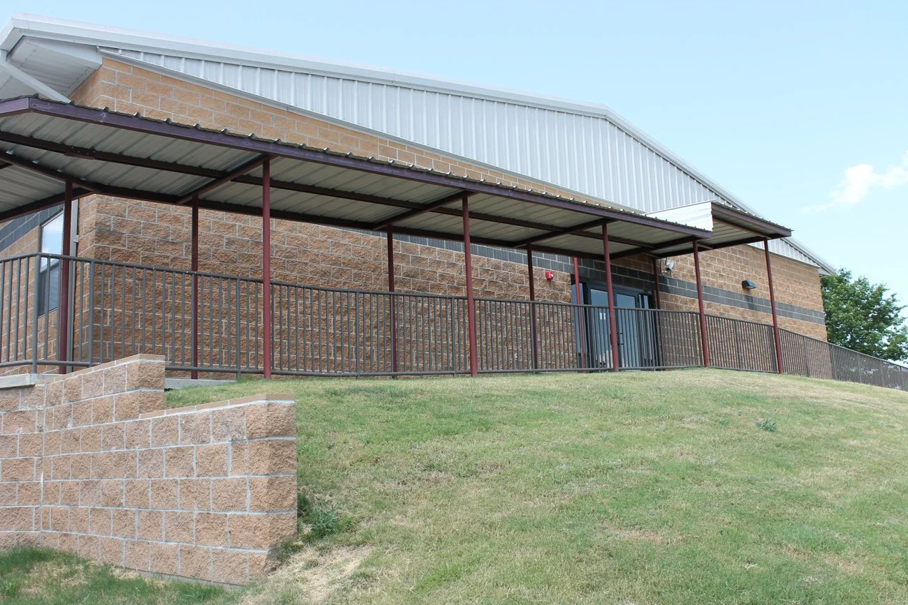 middle_school_exterior_1.jpg