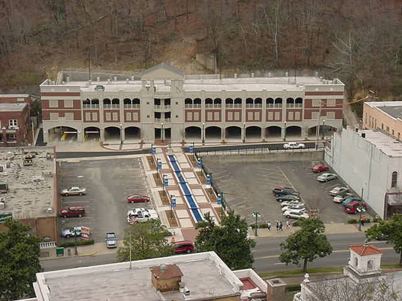 hot_springs_parking_1.jpg
