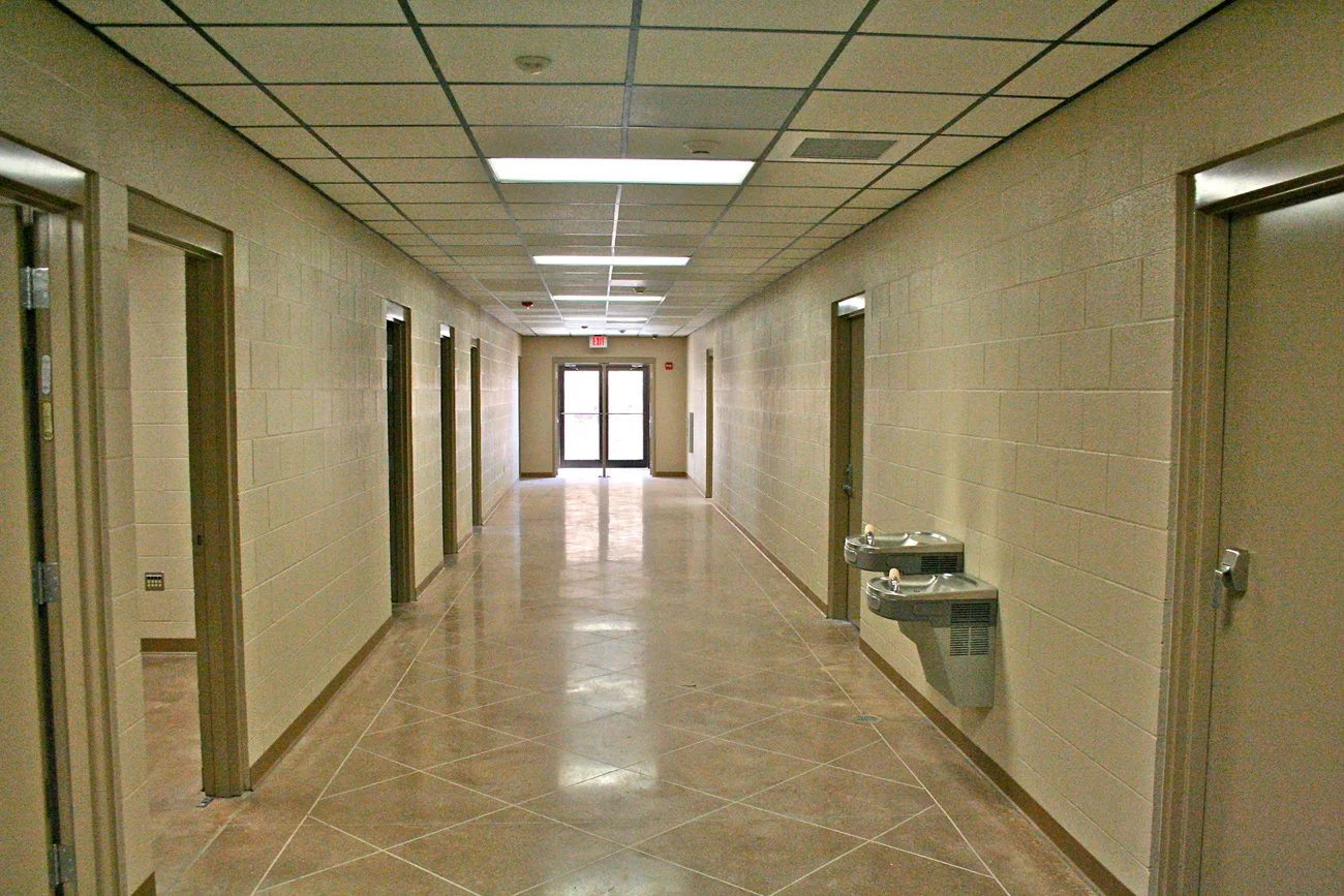 middle_school_interior_2.jpg
