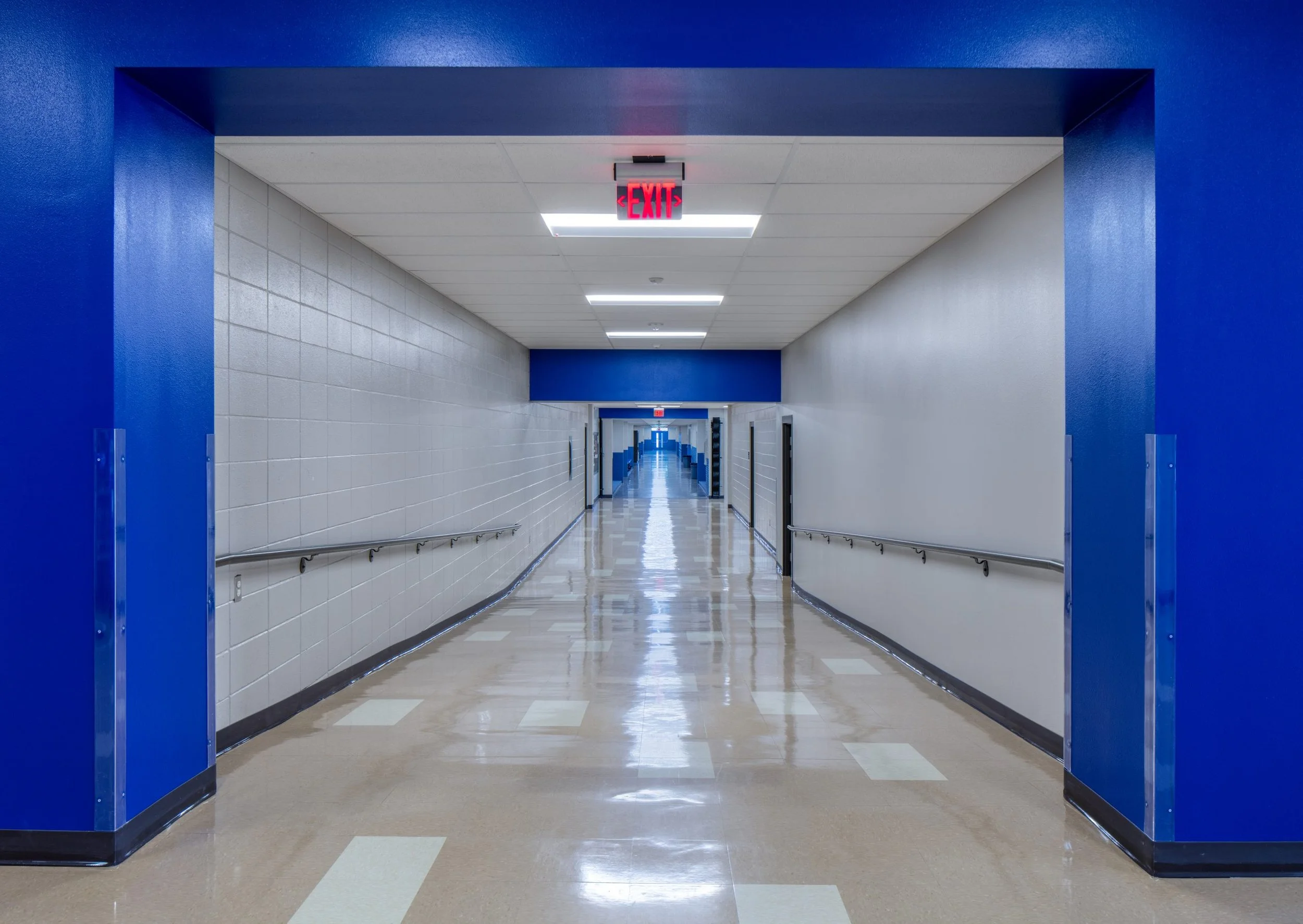 Hallway_9187-C-scaled.jpg