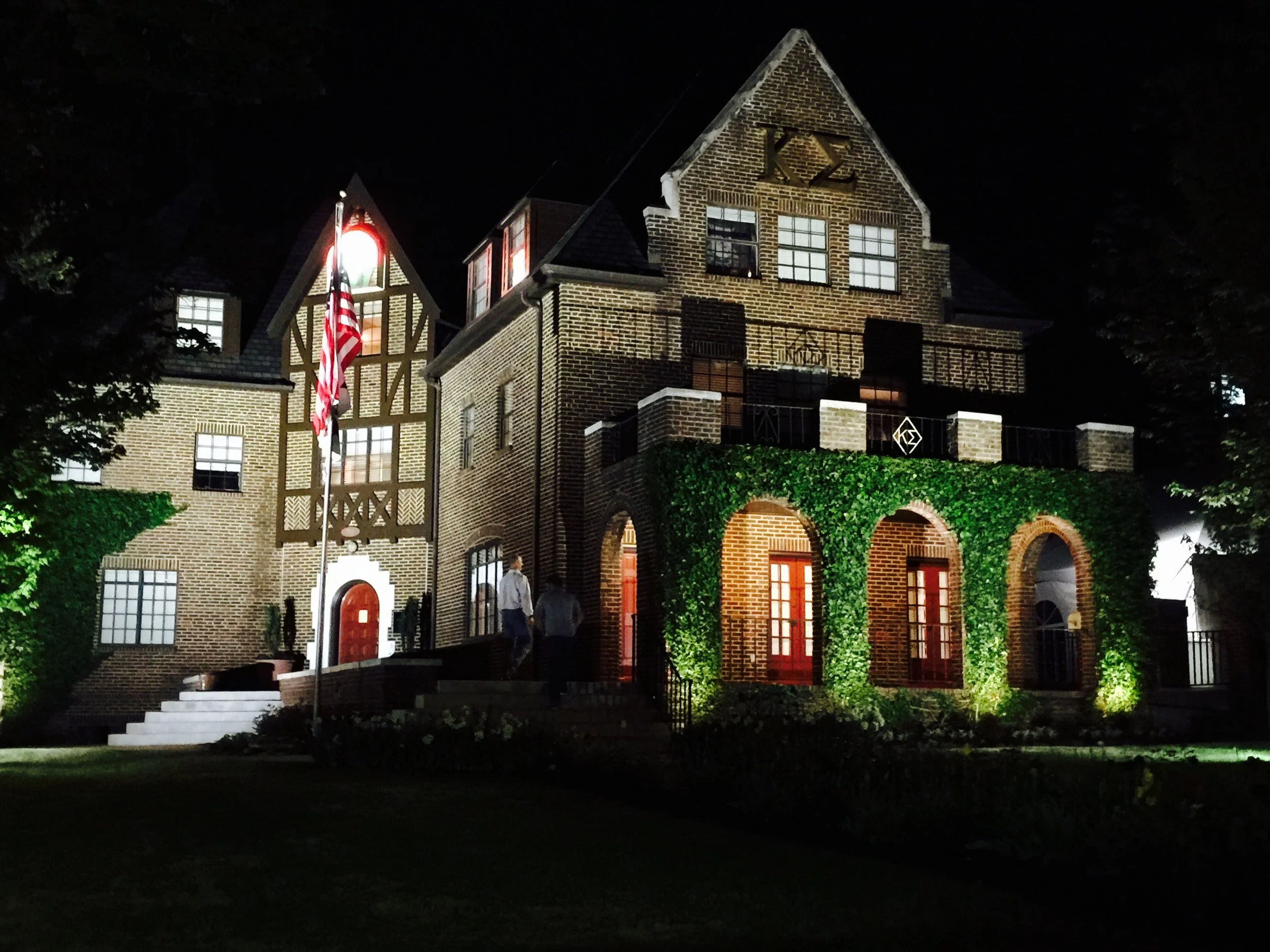 kappa-sigma_night.jpg