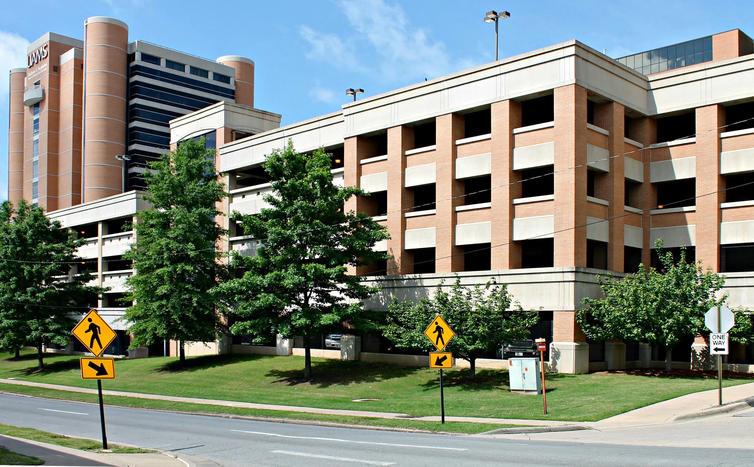 UAMS-Parking-Deck_Patient-Deck3.jpg
