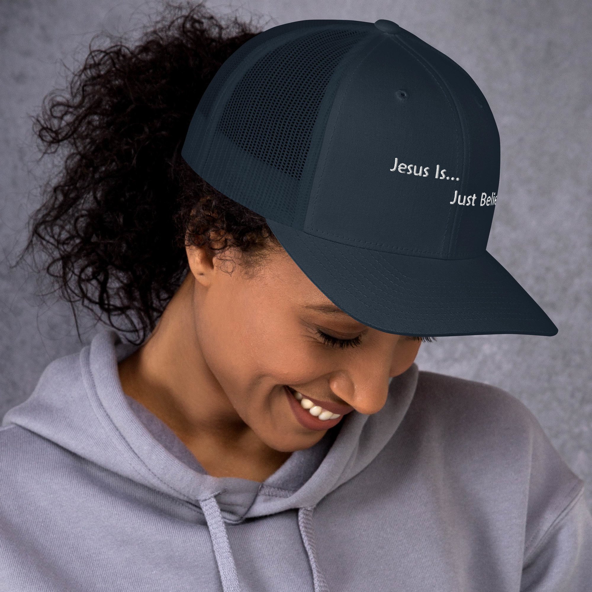 retro-trucker-hat-navy-right-668c5da52a672.jpg
