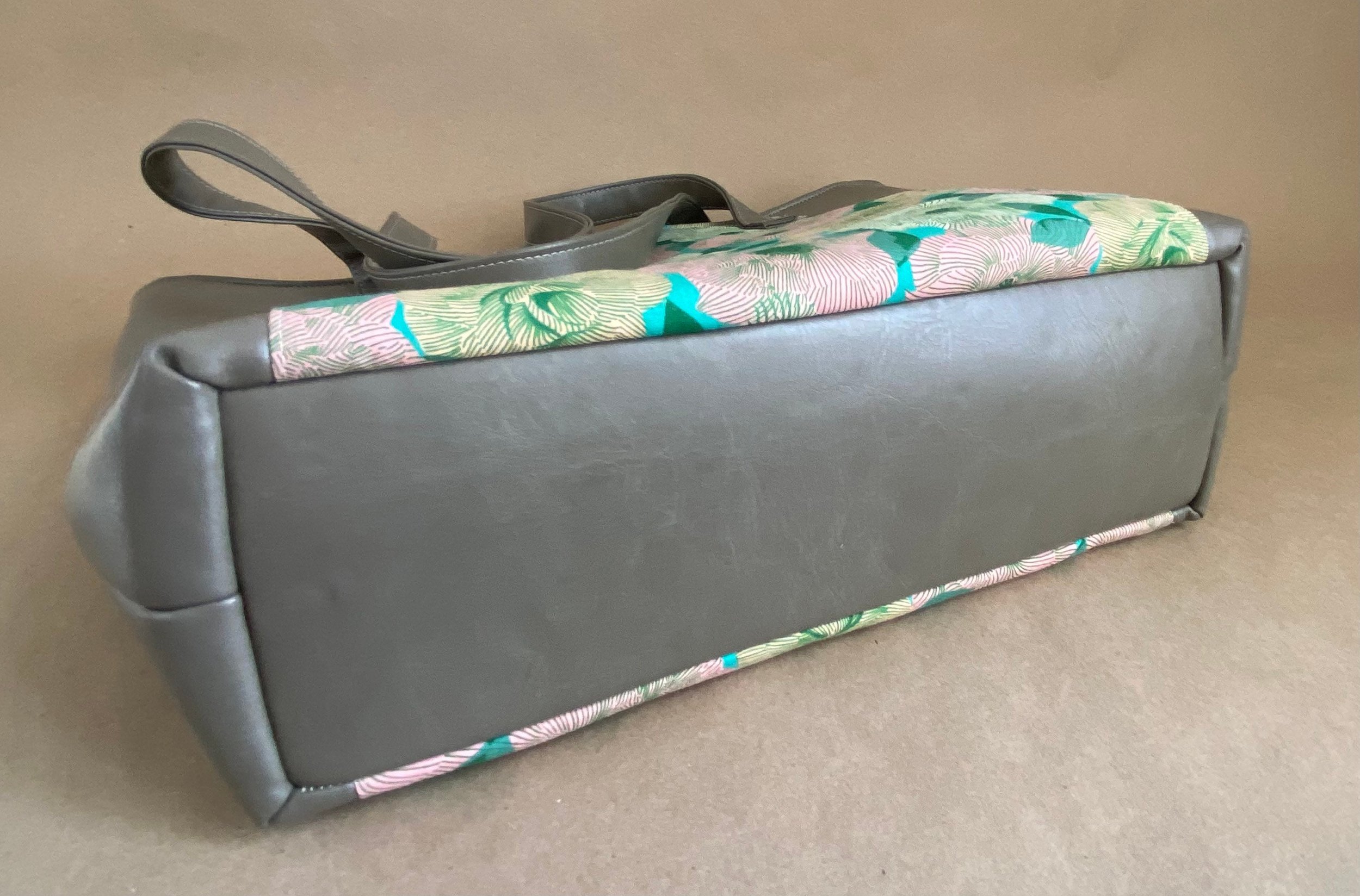 https://i.etsystatic.com/5966157/r/il/06b32b/3889977612/il_fullxfull.3889977612_16zc.jpg