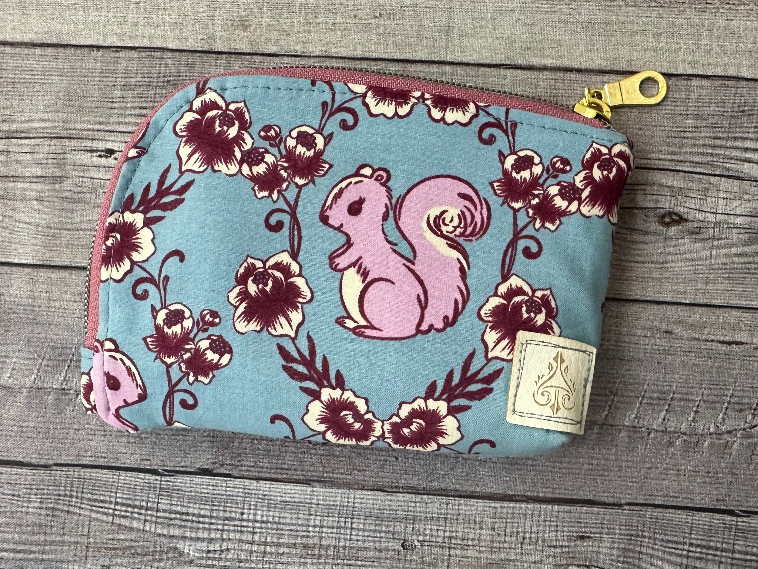https://i.etsystatic.com/5966157/r/il/6b9306/5602497658/il_fullxfull.5602497658_ee62.jpg