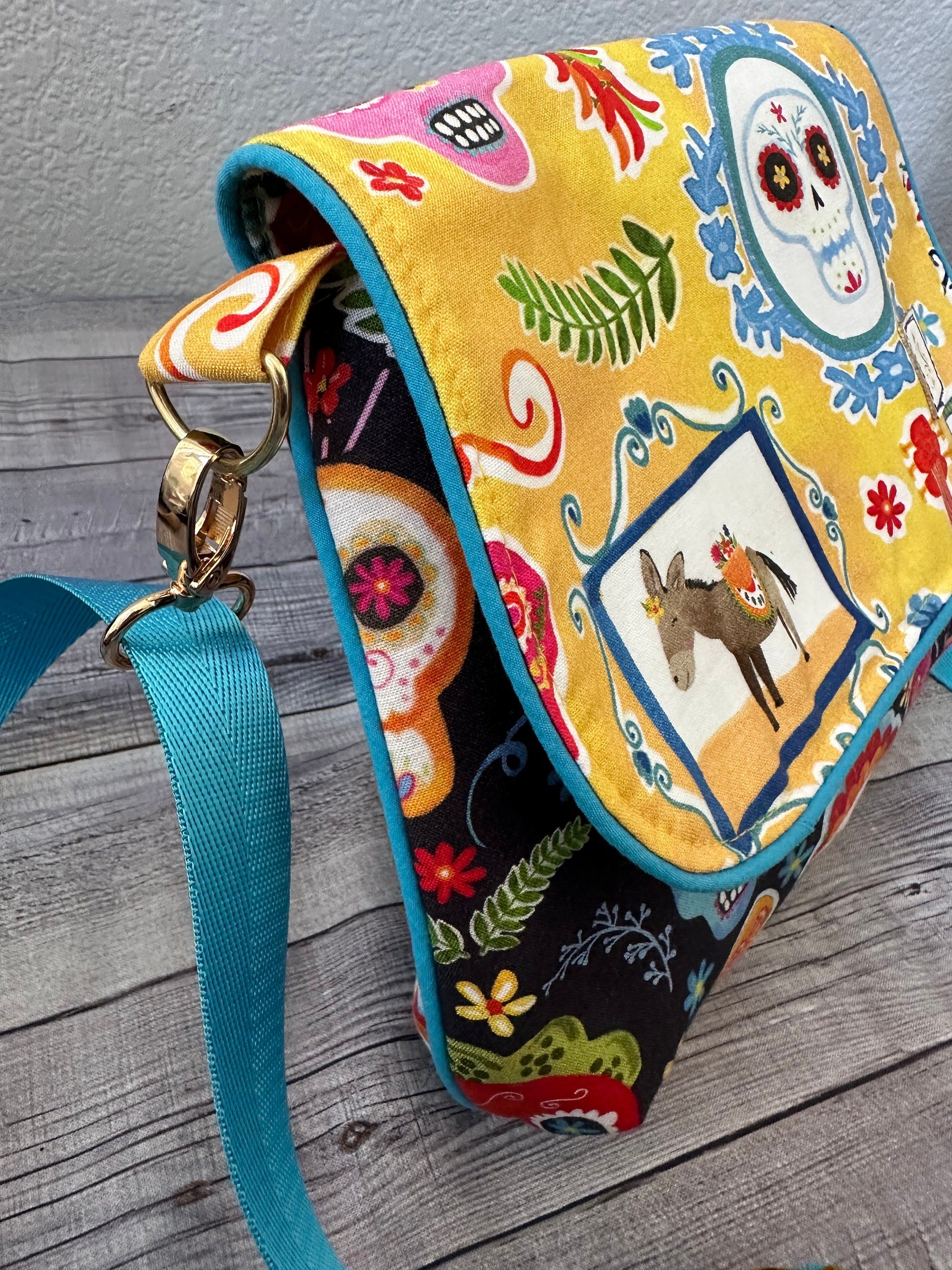 https://i.etsystatic.com/5966157/r/il/d4d3e7/5577261758/il_fullxfull.5577261758_8k56.jpg