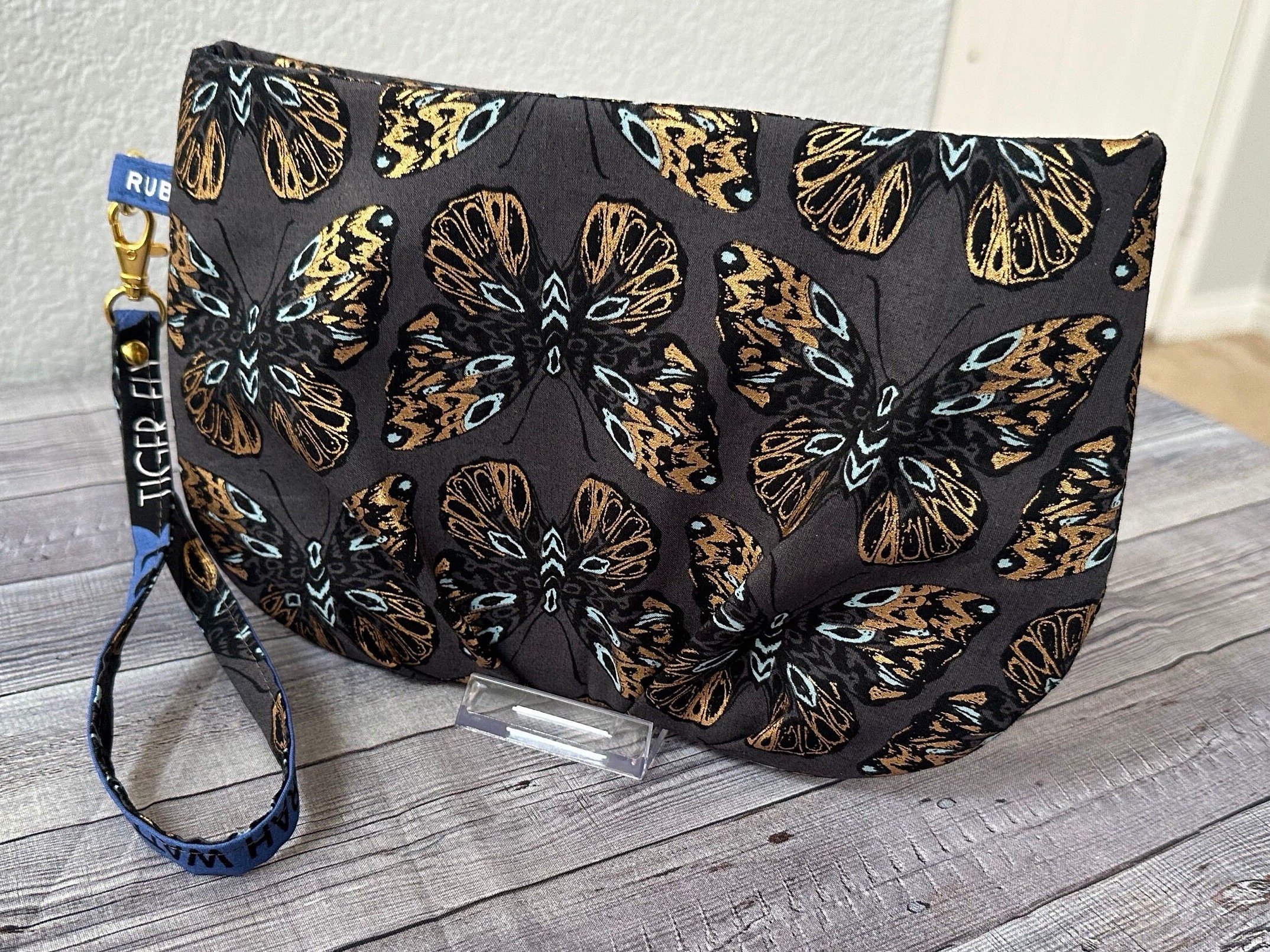 https://i.etsystatic.com/5966157/r/il/75a9ca/5613414195/il_fullxfull.5613414195_q3y1.jpg
