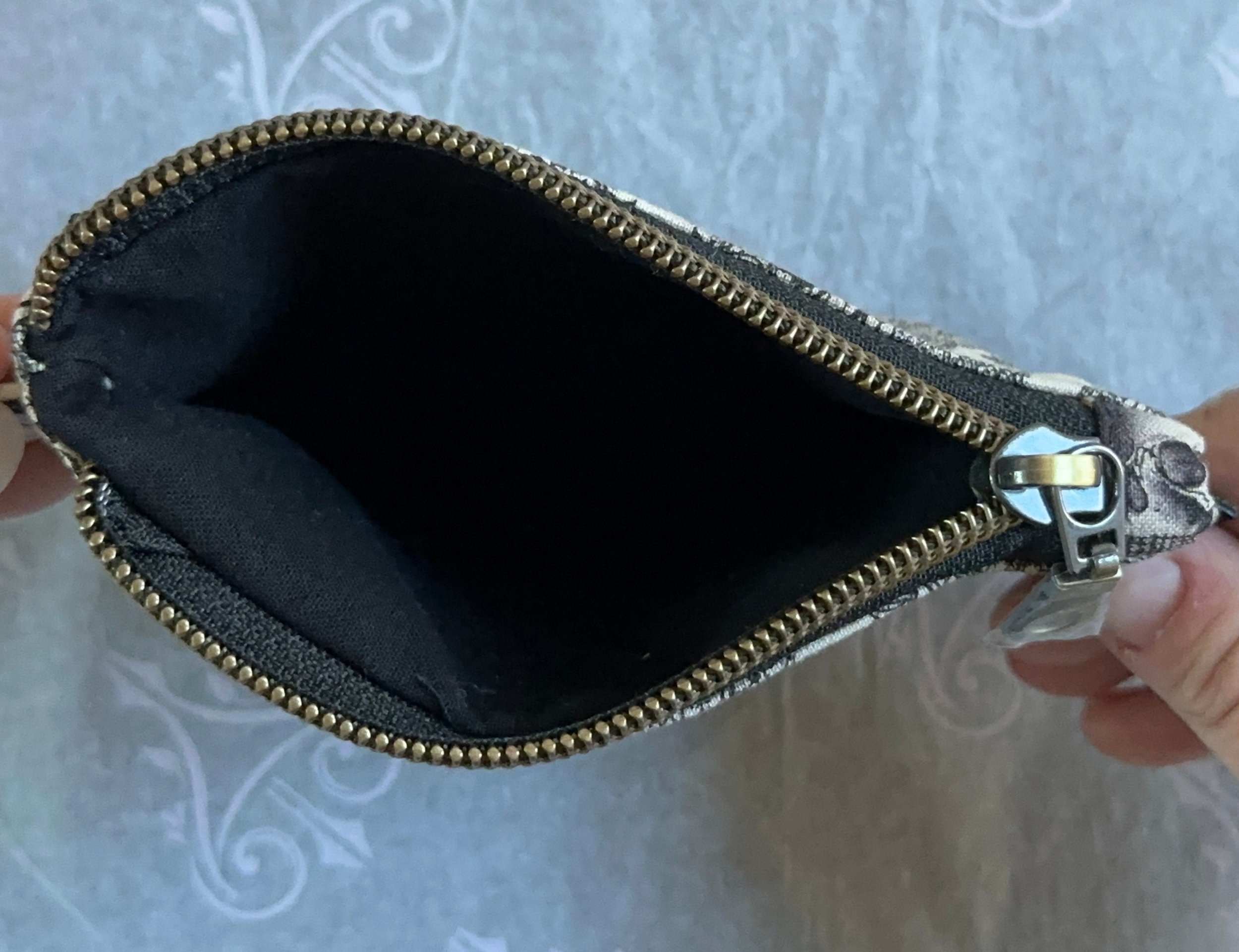 https://i.etsystatic.com/5966157/r/il/61de4b/4848707948/il_fullxfull.4848707948_appu.jpg