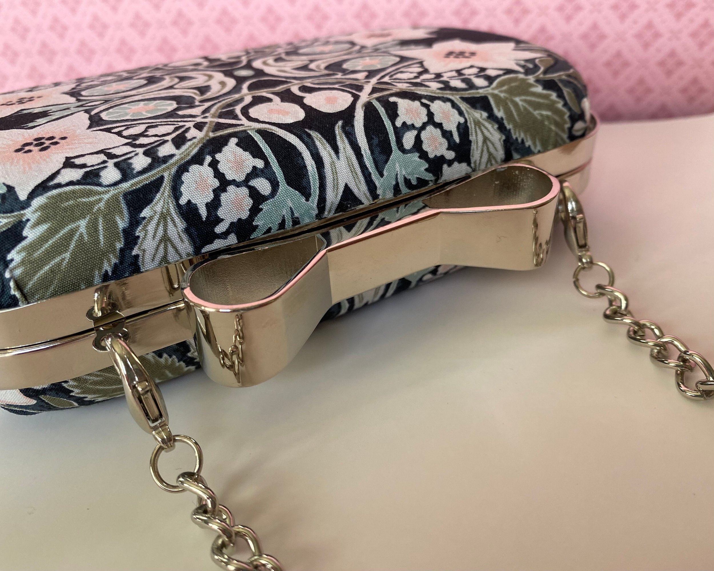 https://i.etsystatic.com/5966157/r/il/9e1e56/2832960127/il_fullxfull.2832960127_nxkc.jpg