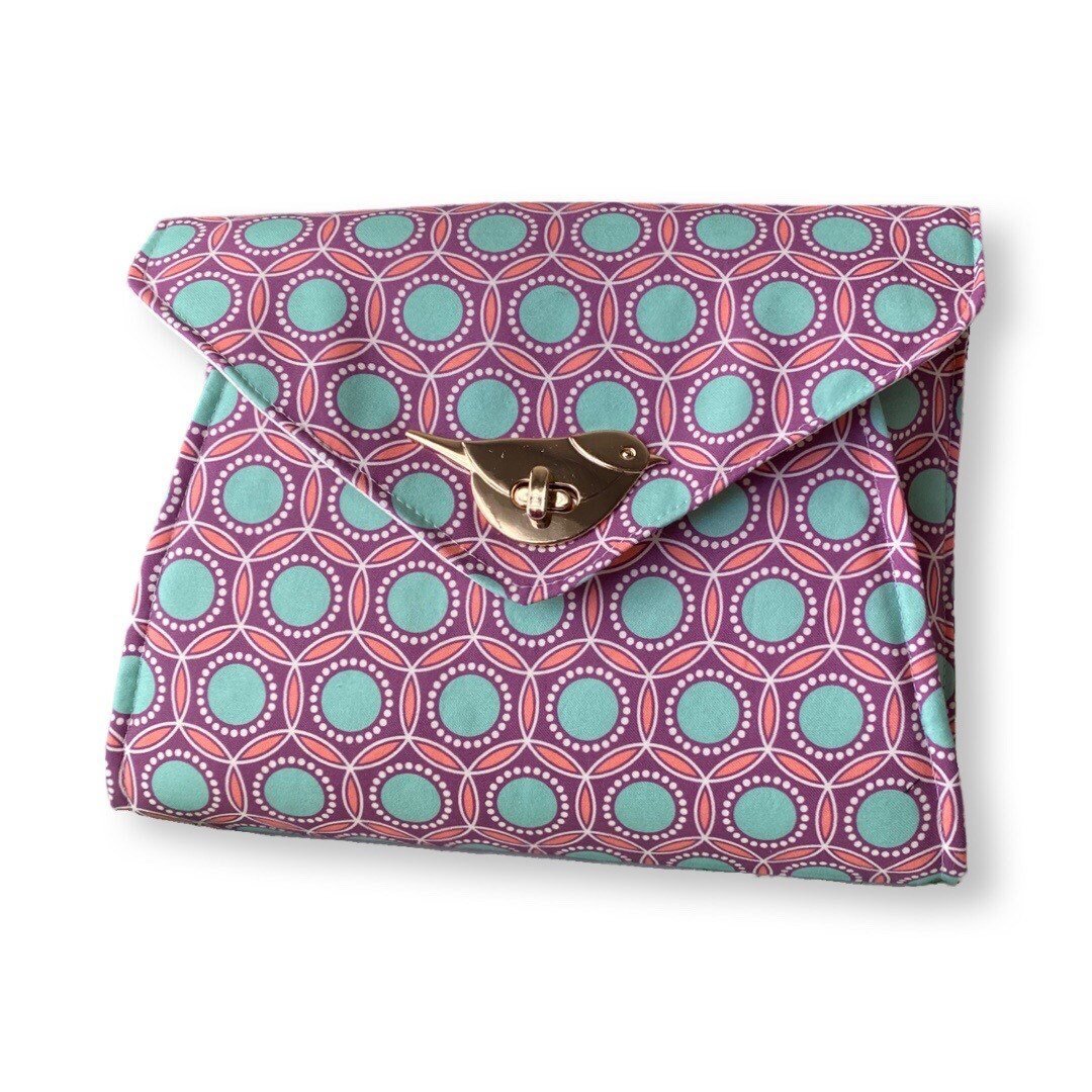 https://i.etsystatic.com/5966157/r/il/0a8677/3673137566/il_fullxfull.3673137566_m75v.jpg
