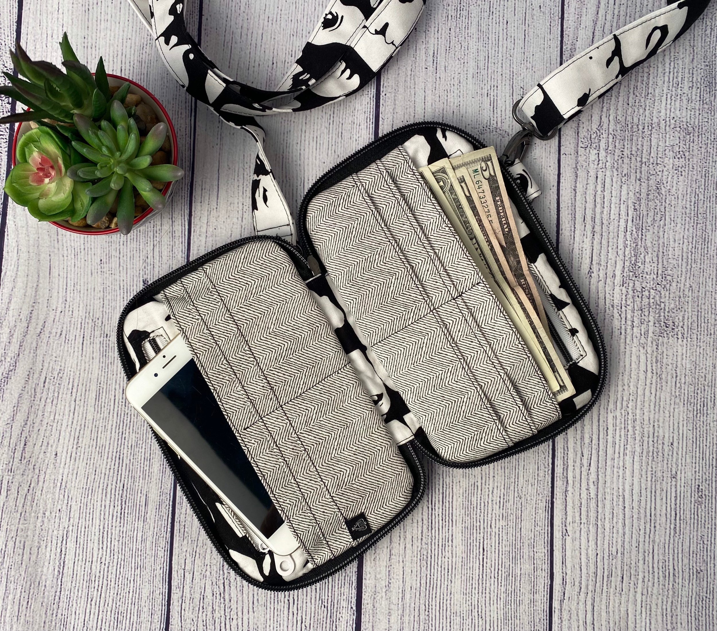 https://i.etsystatic.com/5966157/r/il/945705/3170047353/il_fullxfull.3170047353_e52p.jpg