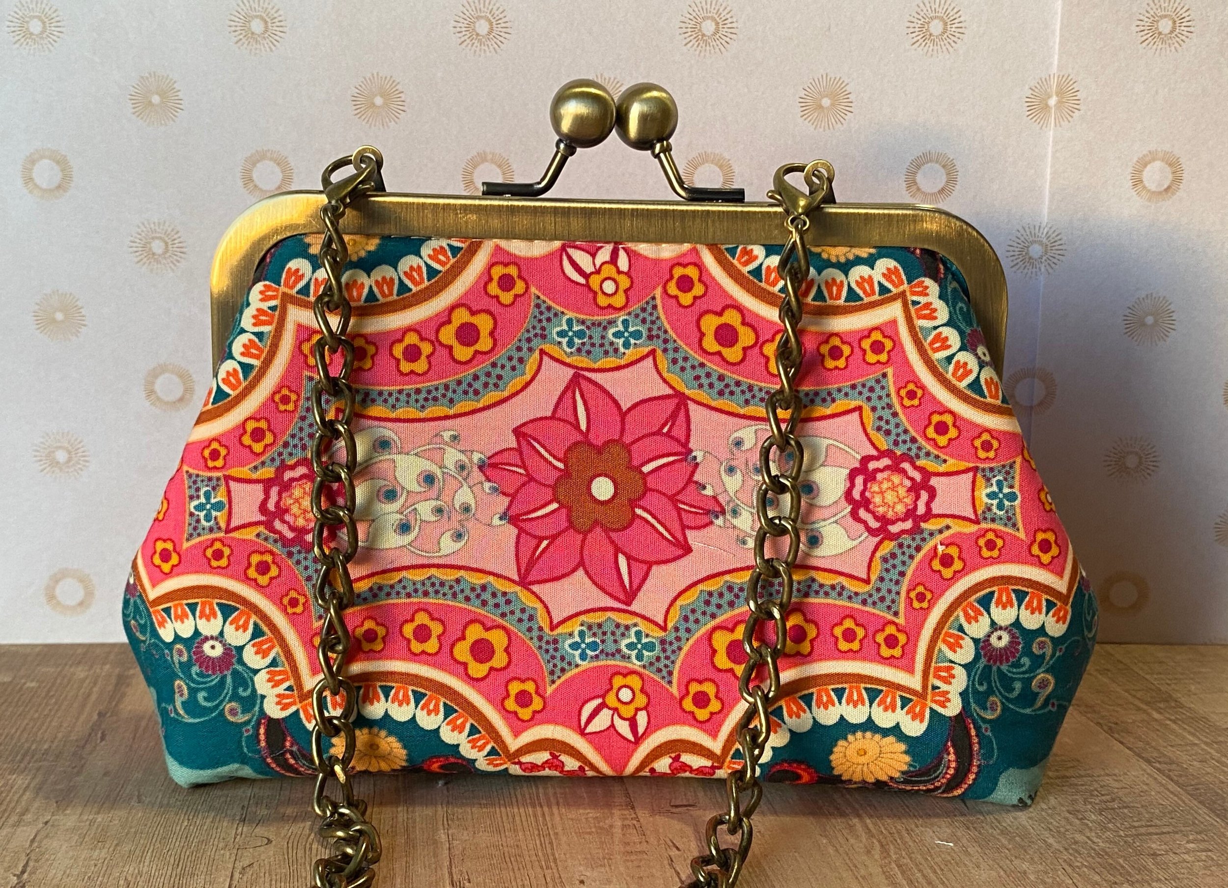 https://i.etsystatic.com/5966157/r/il/c1f69f/2820949653/il_fullxfull.2820949653_n85m.jpg
