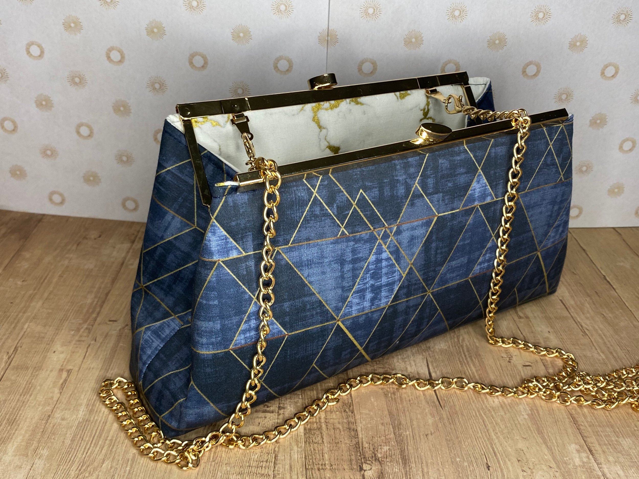 https://i.etsystatic.com/5966157/r/il/7383f6/2874040657/il_fullxfull.2874040657_avr3.jpg