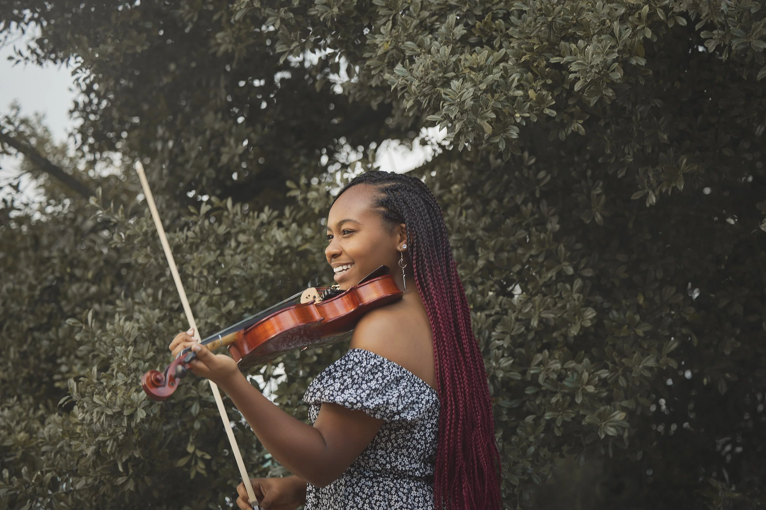 113 - Kailen McGregor - MCHS 2024 2023 - 60614 - BRS - Senior Portrait Photography Portfolio.jpg
