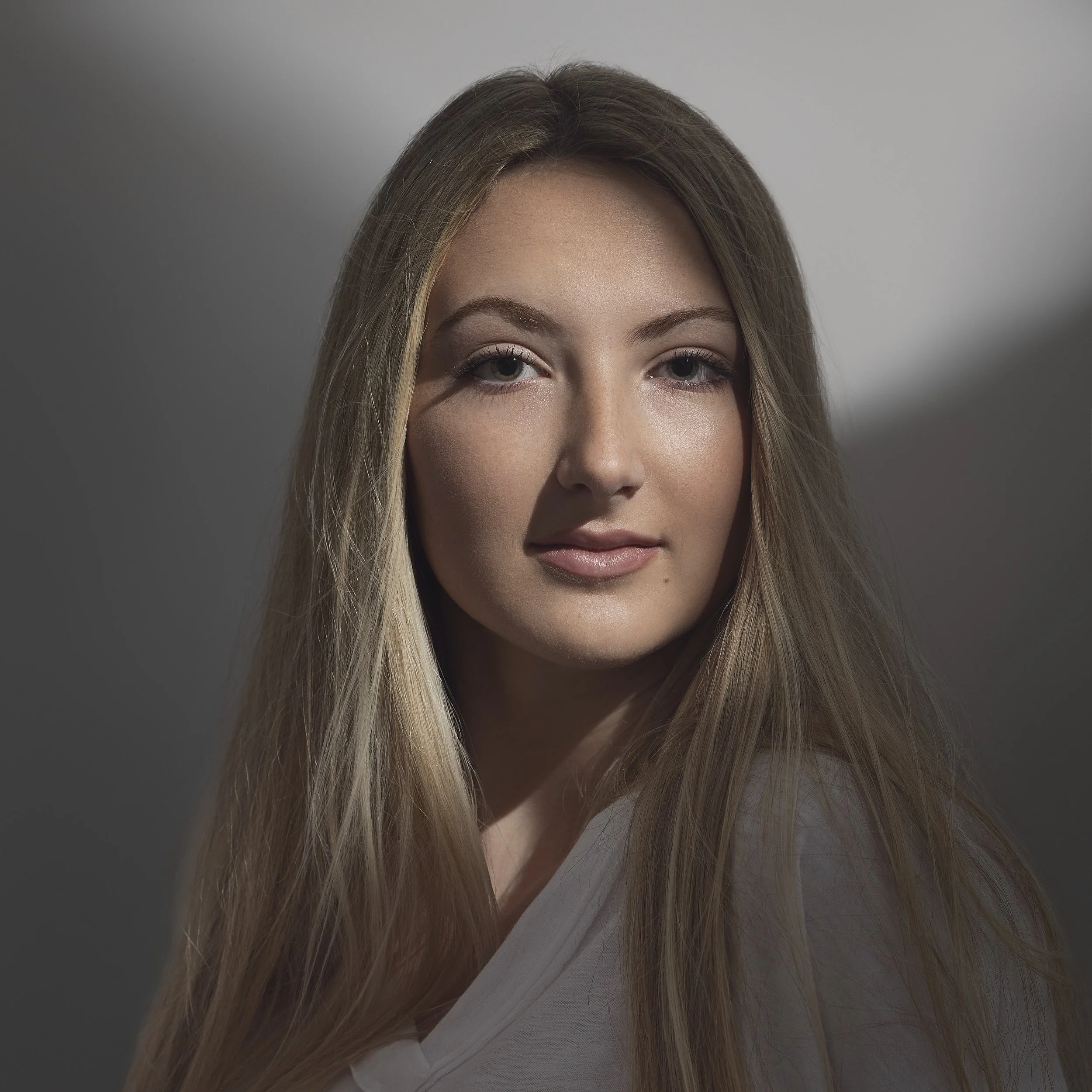 068 - Kristin McClain - Marshall 2024 - 21262 - BRS - Senior Portrait Photography Portfolio.jpg