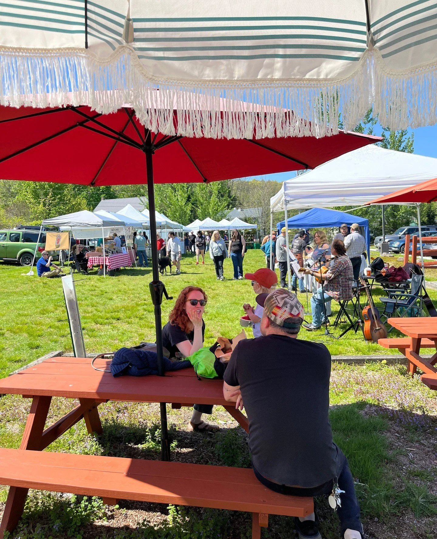 A good June Saturday requires very little:⁠
⁠
Something fresh. 🌱⁠
Something baked. 🍪⁠
A little live music in the background. 🎶⁠
⁠
Narrowsburg Farmers Market⁠
📍 Behind the @narrowsburgunion &mdash; 7 Erie Ave⁠
🗓 Saturday, June 6⁠
⏰ 10am&ndash;1pm