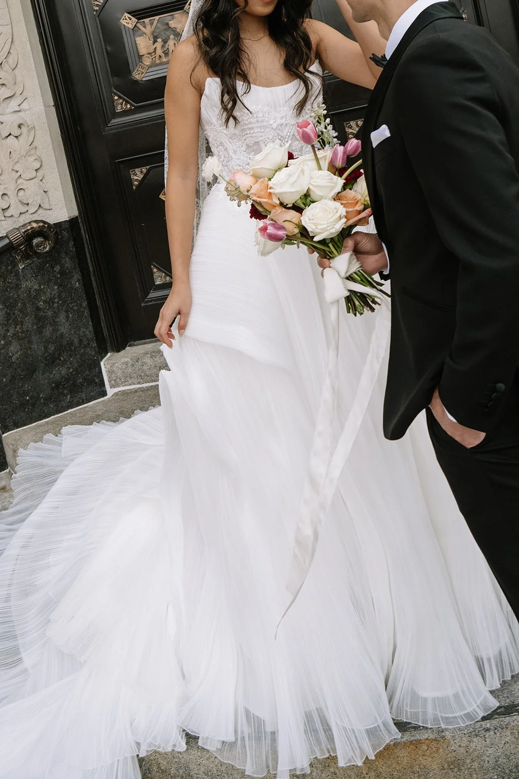Danielle-Aisling_Ottawa_Modern_City_Wedding_CR-73_websize.jpg