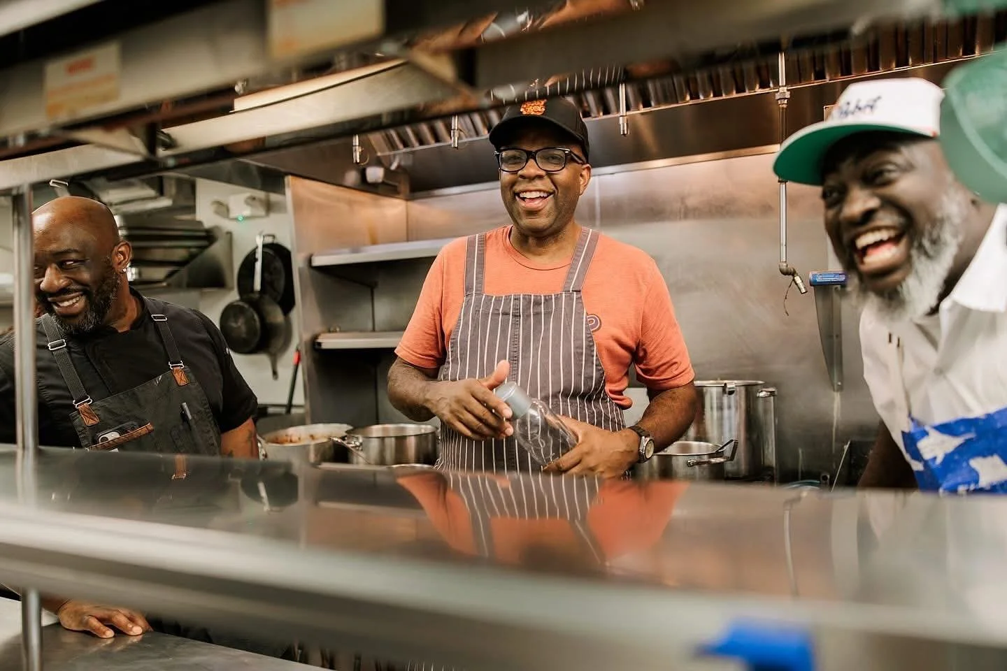 I love cooking with my Brothers @chefkennygilbert @carolinachef We had a super dope time @thehackneywashingtonnc 

These men cook deliciously and never let it go too their heads&hellip;real pros, super kitchen hero&rsquo;s🫡

Photo credit @emilybenne