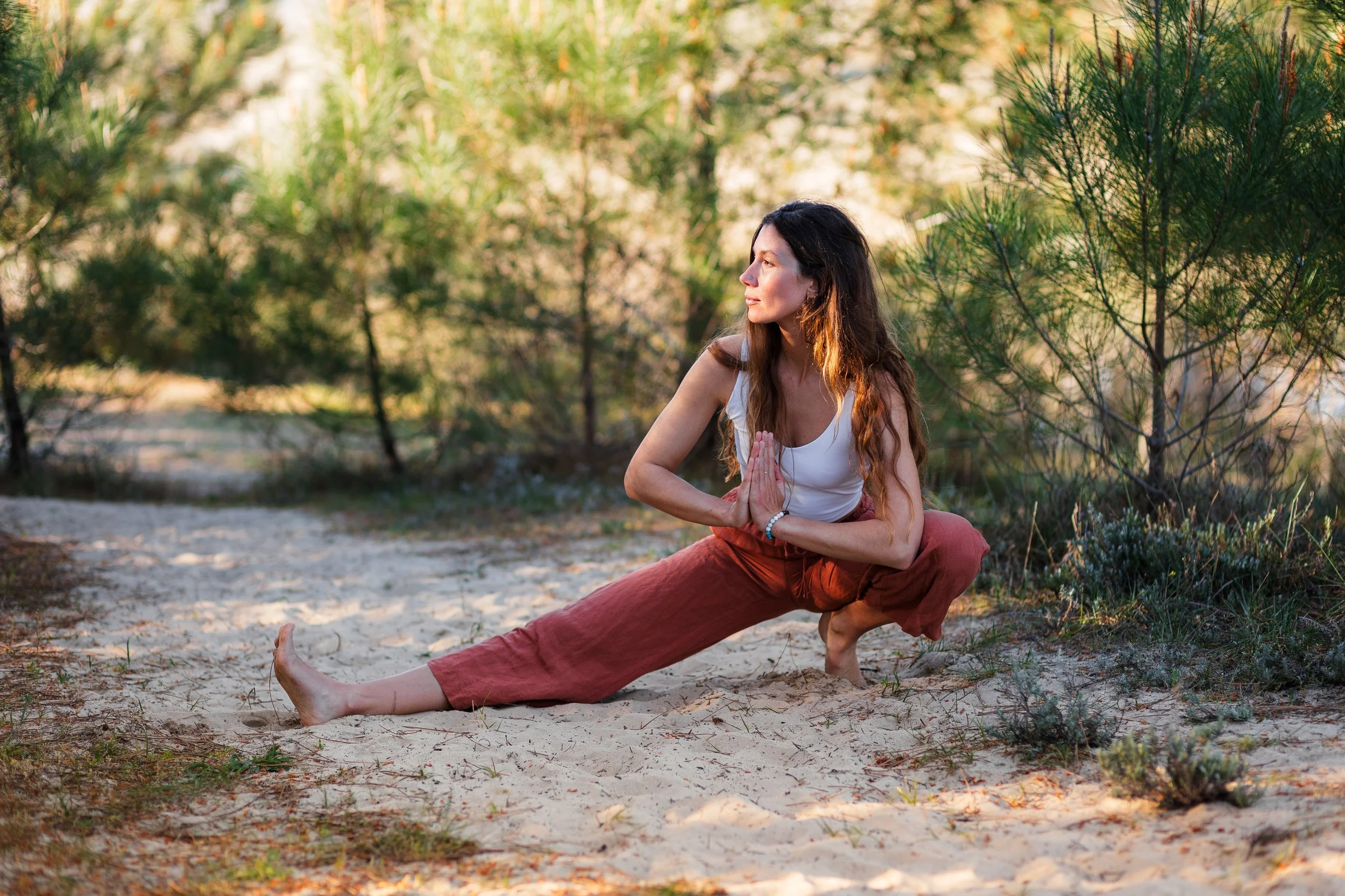 Amélie Bourouba Posture de Yoga