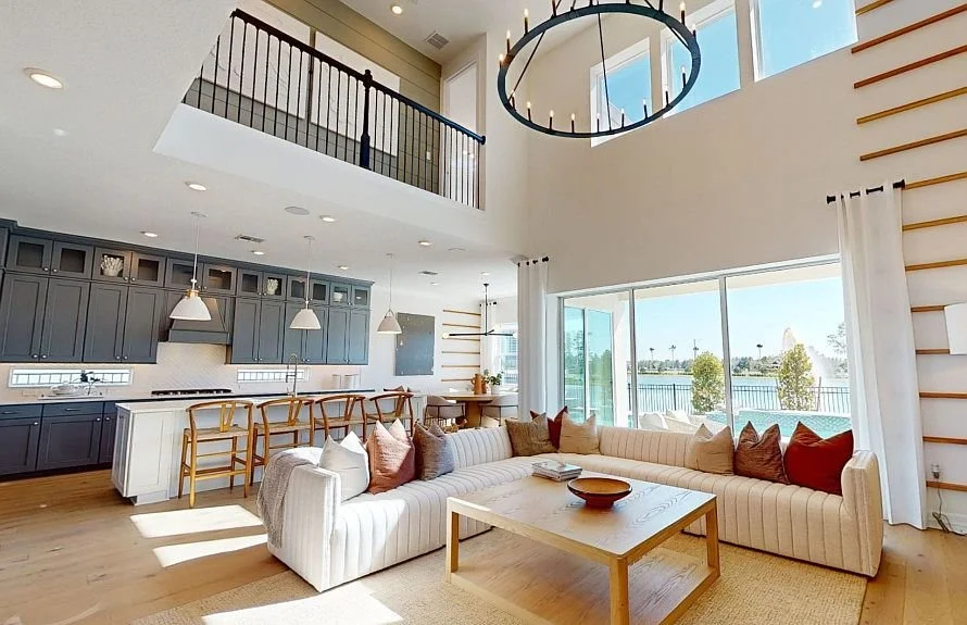 Luxury villa in Orlando Florida during sunset showcasing premium real estate