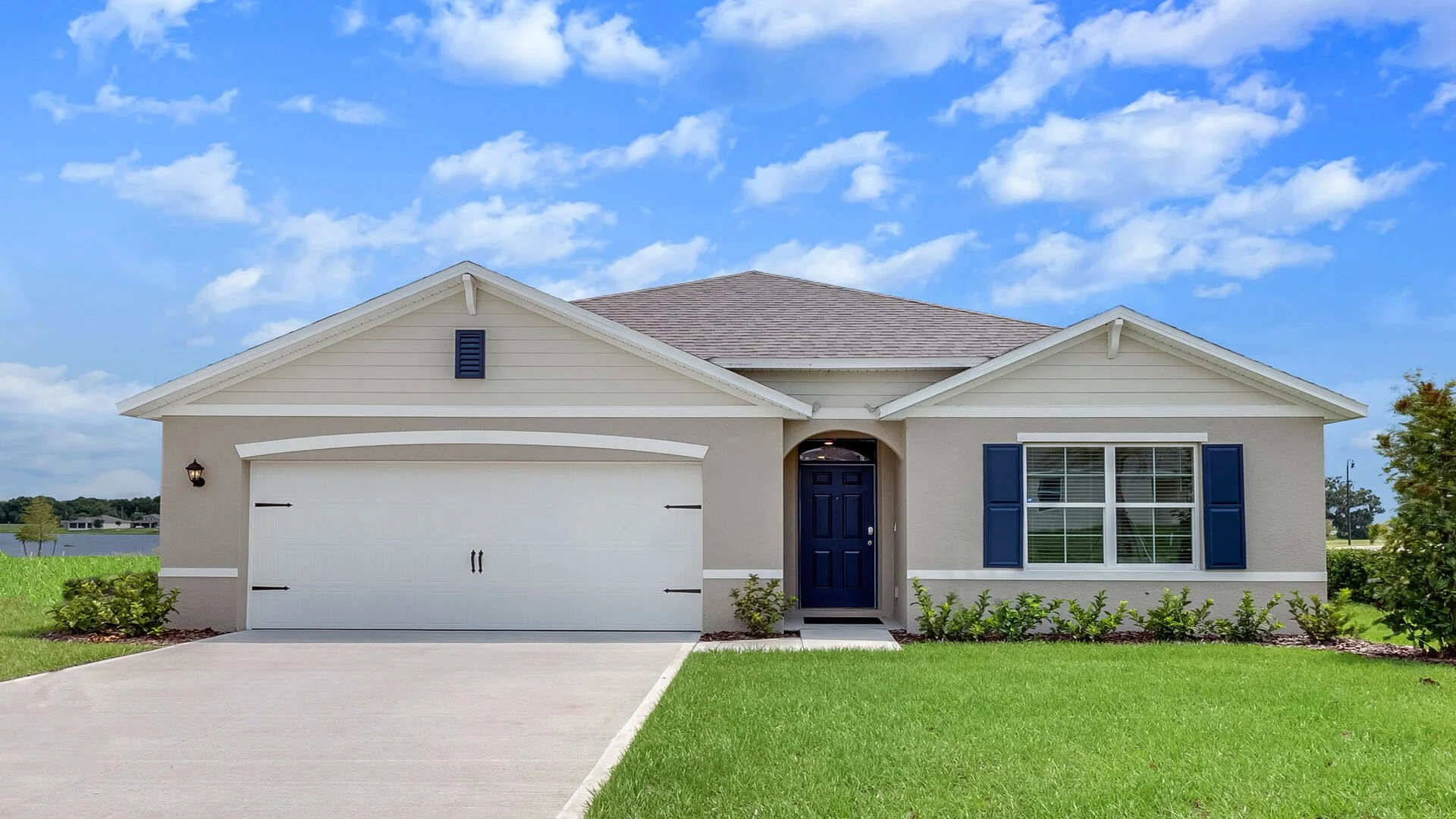Home exterior for sale in Poinciana Florida