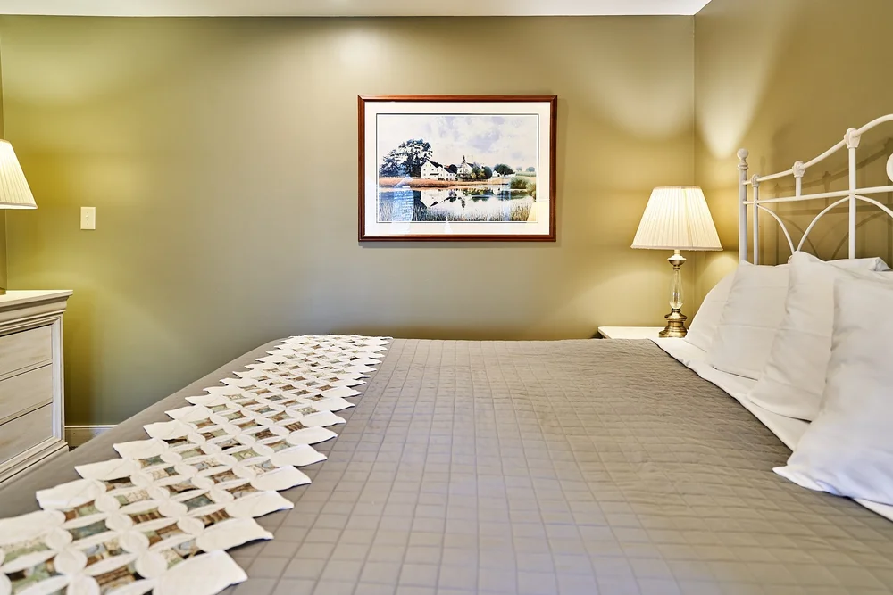 Single Rooms and Suites — The Inn & Suites at Kitchen Kettle Village