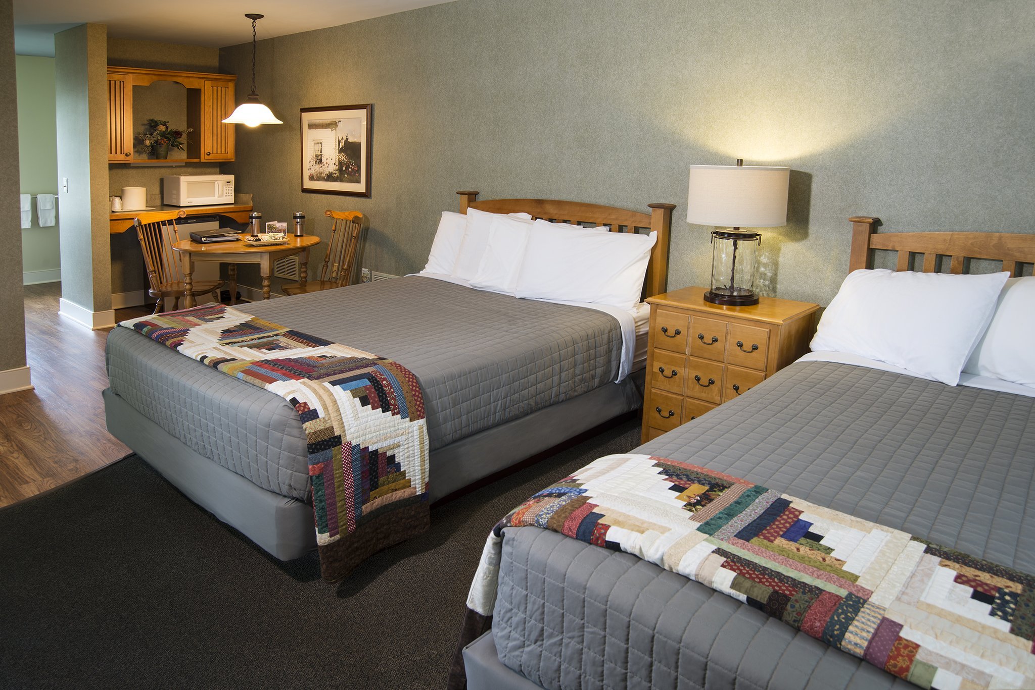 Single Rooms and Suites — The Inn & Suites at Kitchen Kettle Village