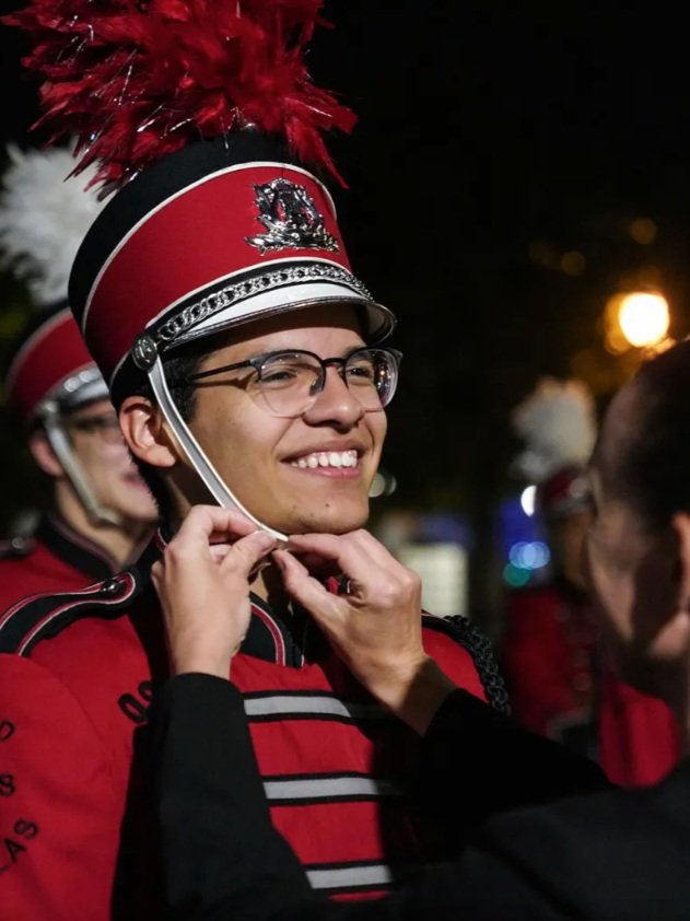 Low-income districts find ways to help students make music
