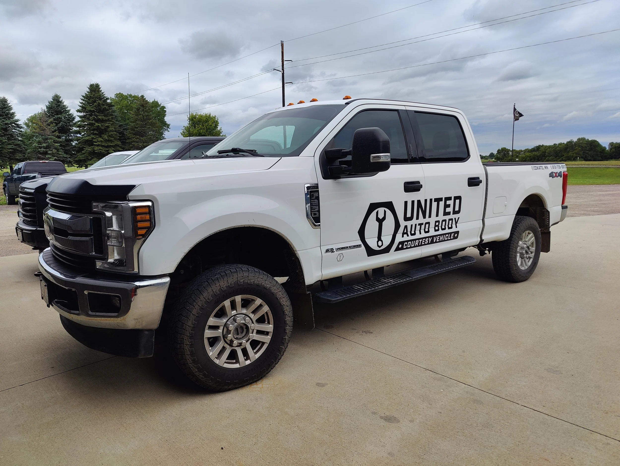 Vehicle Graphics in Cokato