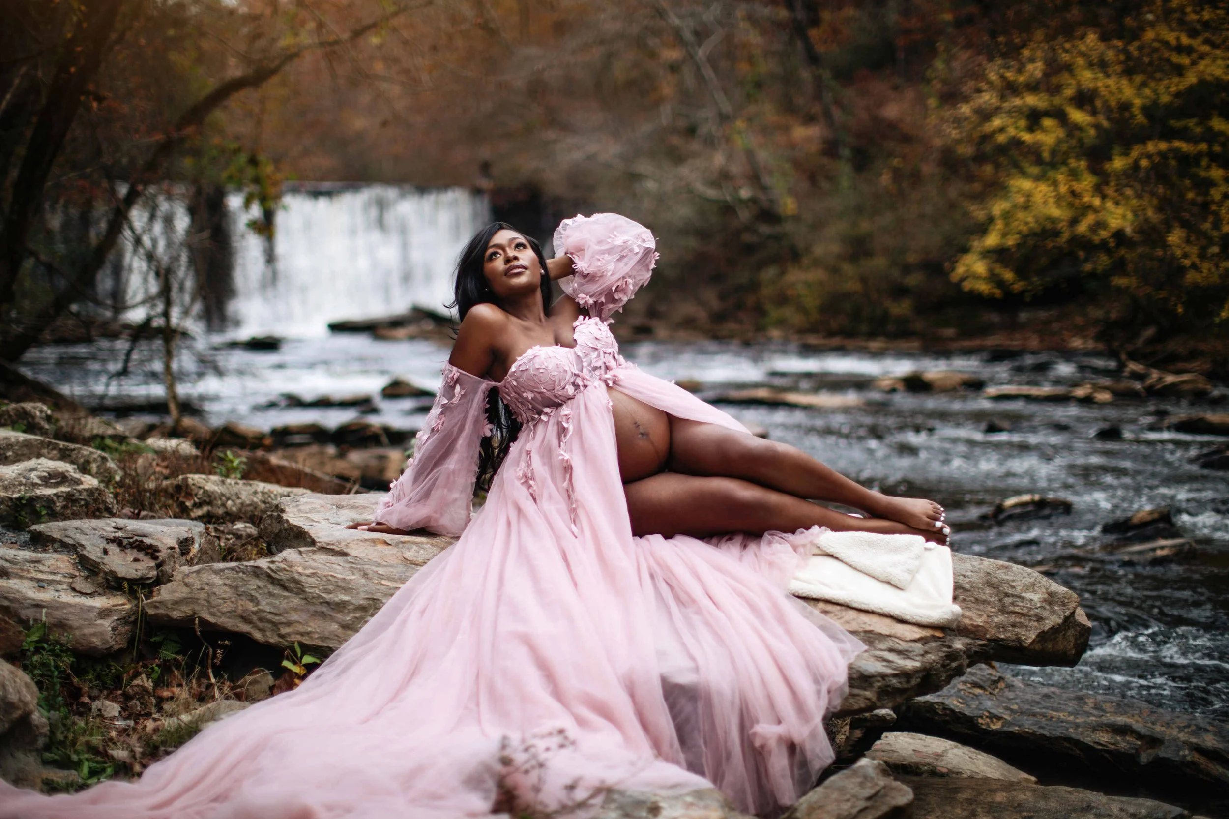 atlanta-maternity-photographer-roswell-mill-waterfall.jpg