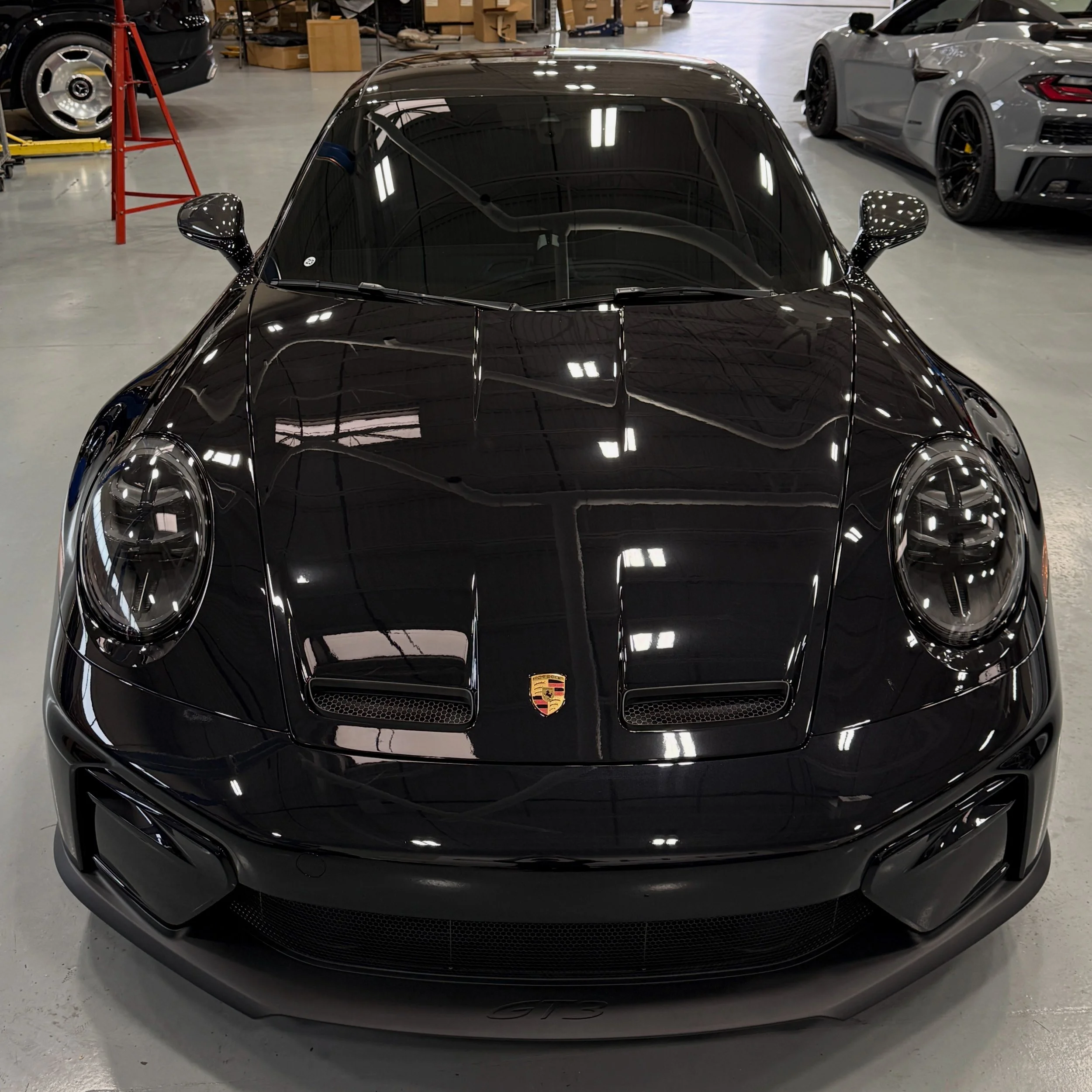 Chicago mobile detailing. Paint correction. Ceramic Coating.