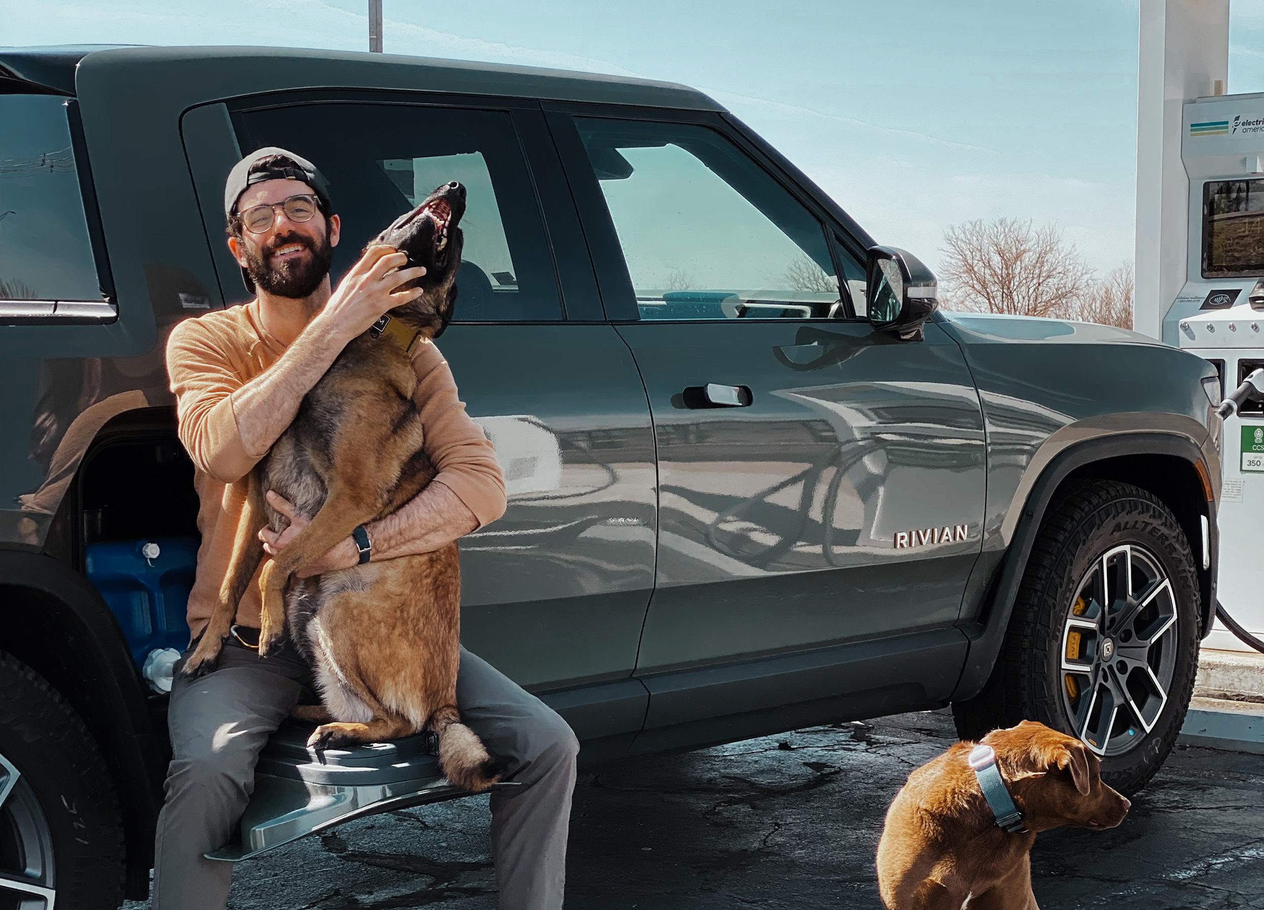 Rivian_01.png