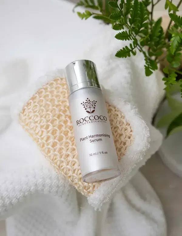 roccoco-botanicals-plant-harmonising-serum-1080x1400-4.webp