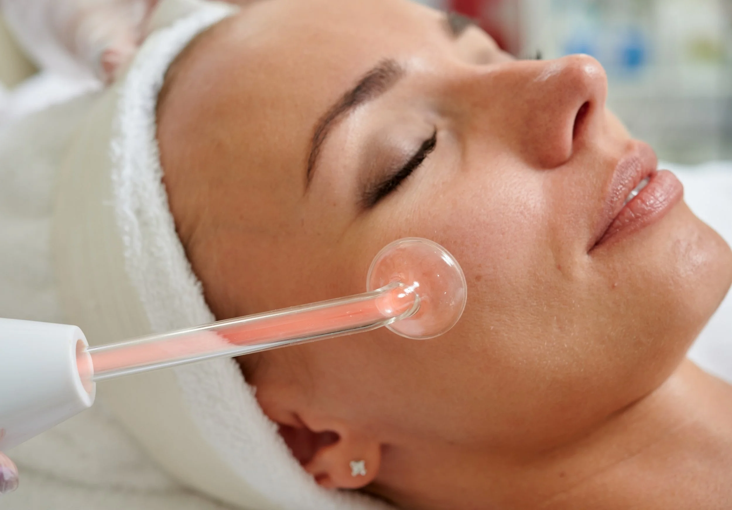 Say goodbye to the long healing process and say hello to a refreshed, vibrant you!