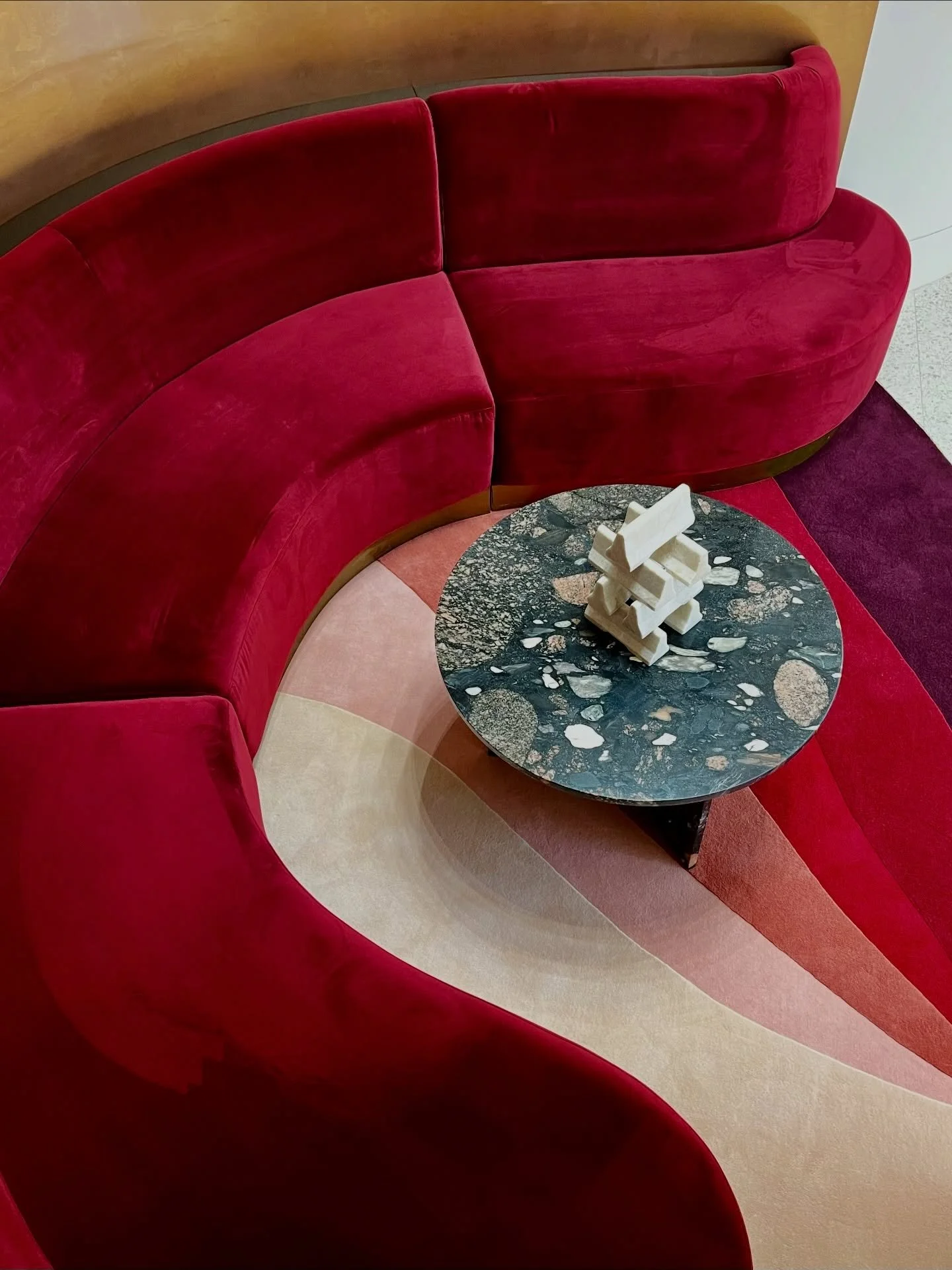 &bull; ART AS ACTIVATION &bull;

Install shots ahead of celebrating the opening of @mussonjewellers flagship boutique in Chatswood Chase 💎 

A few glimpses behind the scenes, capturing the artists&rsquo; work coming to life in the space

Huge thanks